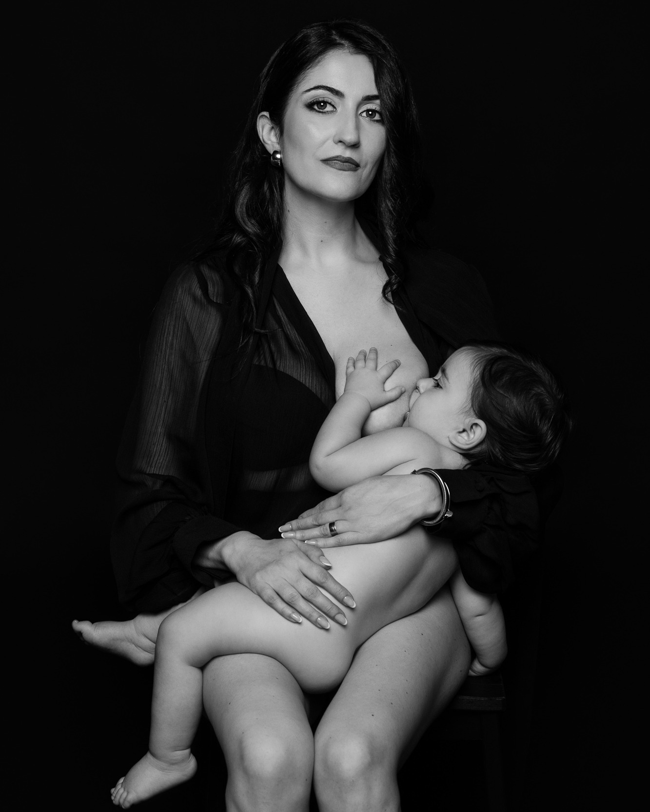 Ti offriremo un'esperienza che possa trasmetterti tutta la bellezza, il fascino, la forza, l'intesa e l’amore tra te e i tuoi bambini, consegnandoti ritratti della tua maternità che ti emozioneranno giorno dopo giorno, e che tu possa custodire per sempre.🤍
Raccontaci i tuoi desideri e idee, e personalizziamo insieme la tua esperienza. Non vediamo l'ora di conoscervi!🤍
.
www.melaniamaffucciphotographer.com
.
HMUA @giuliagrillini.mua
.
.
Fotografo gravidanza neonati bambini e famiglia Modena
Fotografo di famiglia Modena
Motherhood
.
.
#melaniamaffucciphotographer #familyphotoshoot #familyphotography #familyph #familyphotosession #familyphoto #family #motherhoodph #motherhoodphotoshoot #motherhoodphotography #servizifotograficibambini #servizifotograficifamiglia #fotografofamiglia #fotografodifamiglia #fotografofamiglie #fotografobambini #fotografomaternità #fotografogravidanza #fotografomodena #fotografobologna #fotografiadifamiglia #ritrattidifamiglia #mammemodena #mammebologna #mammeincarriera #mammeoggi #modena #familyportrait #familyportraitsession