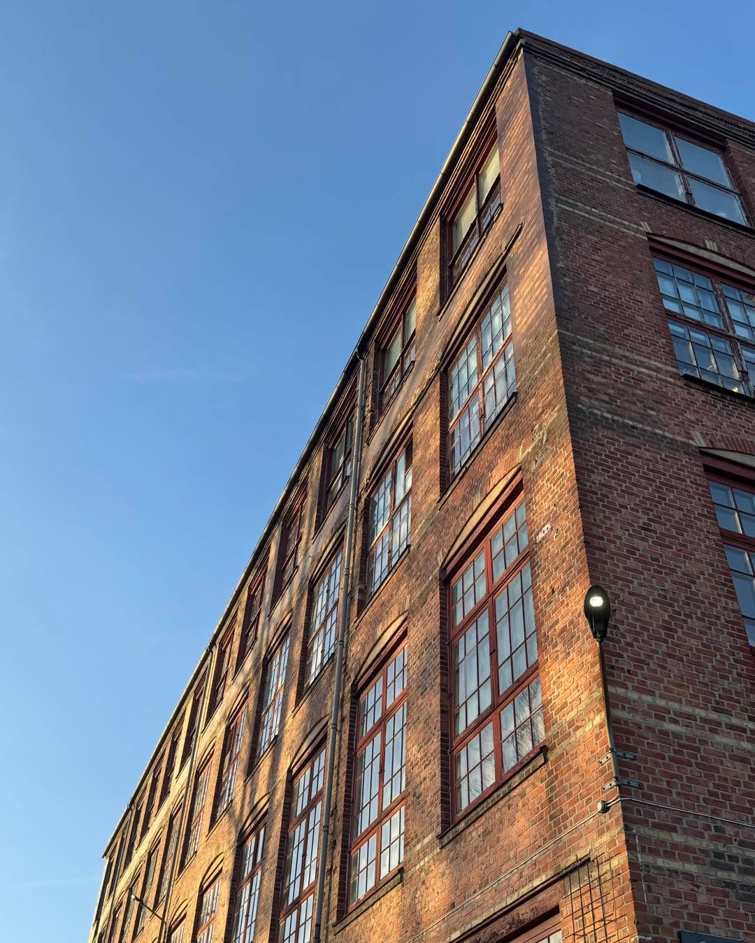 Sista helgen av ”Jul på Spinneriet”
Samla familj och vänner för att köpa in de sista julklapparna🎁
#julpåspinneriet # #smultronställen #unikabutiker #julpåspinneriet #julkänsla #spinnerietlindome