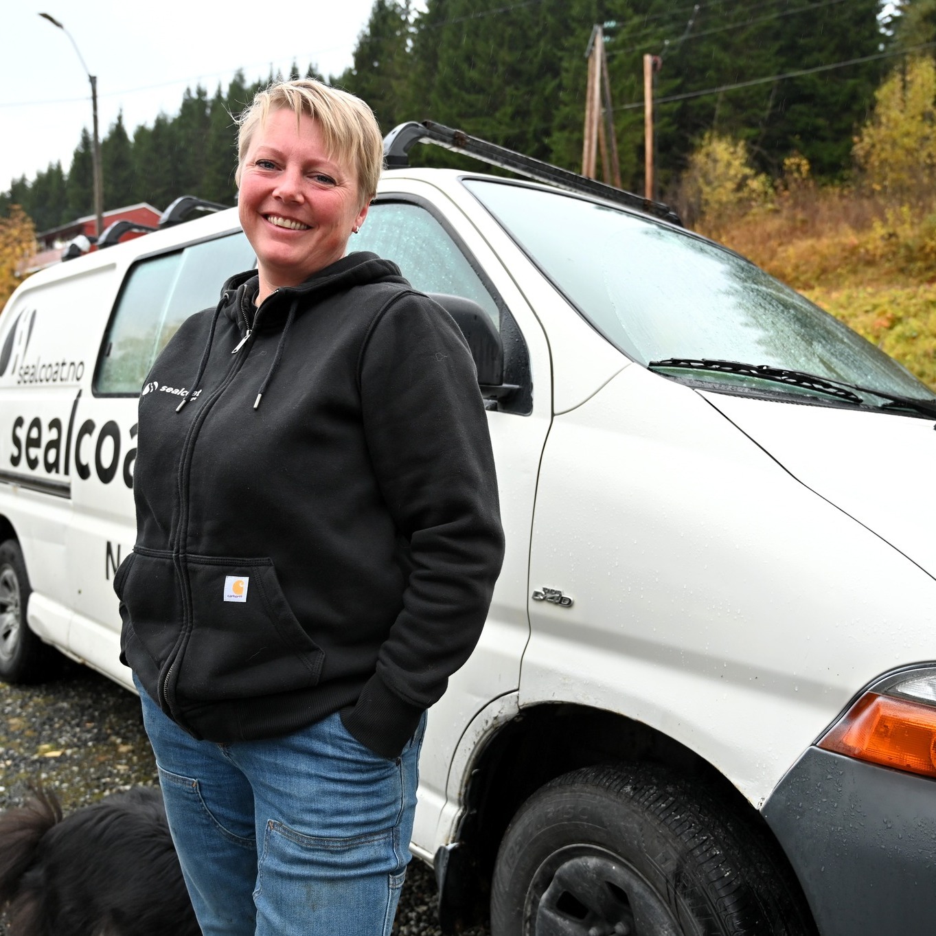 📈 Marit Kristine Græsli startet Sealcoat Norge AS for omtrent et år siden. Hun reparerer hull og sprekker i asfalt. Ingen andre i Norge driver med dette, og Marit har store planer for vekst.
👉Les mer på spirher.no