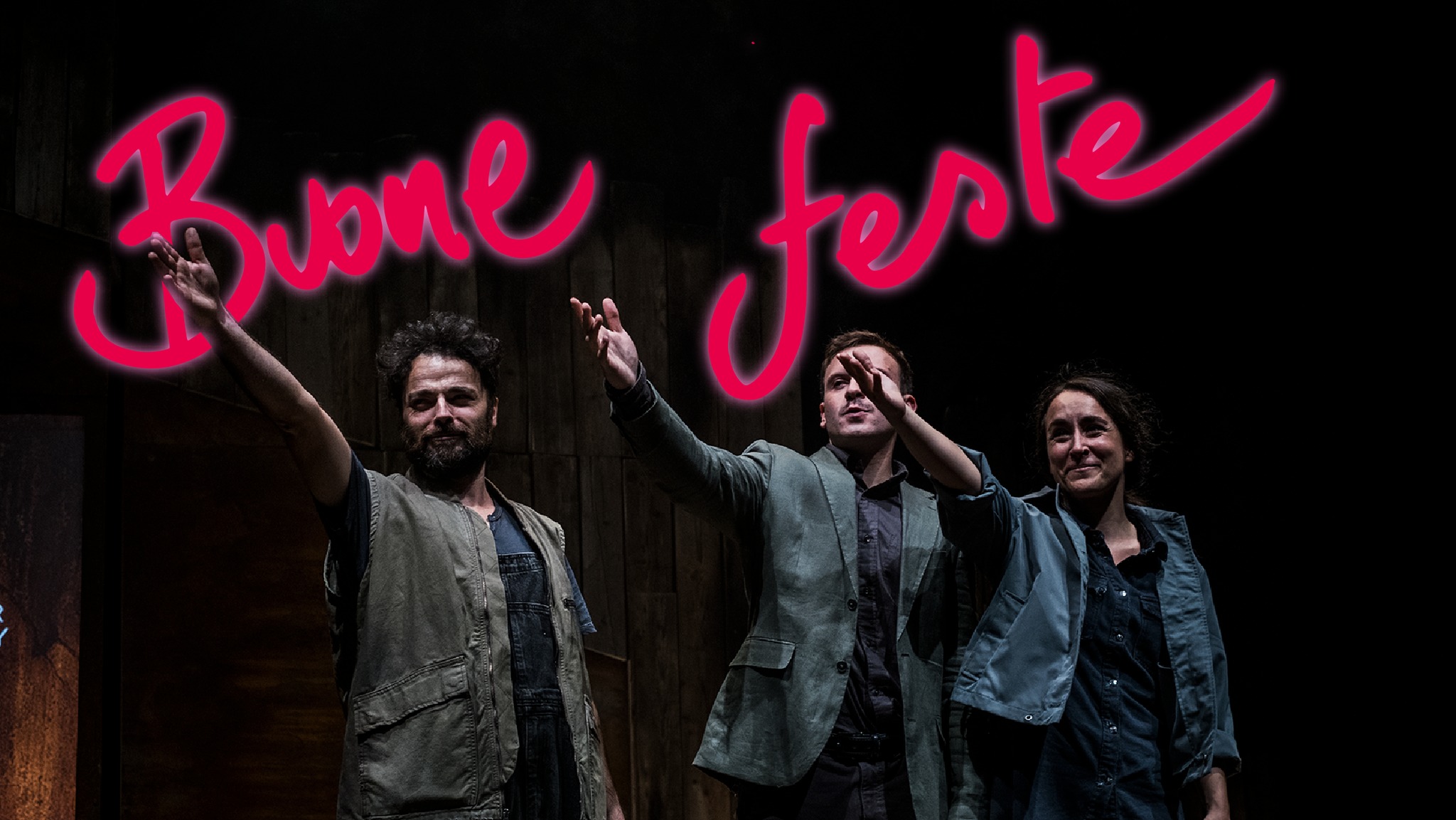 Quest’anno abbiamo bruciato, sorvolato paesi lontani, viaggiato nel tempo entrando in case di guerra.
Abbiamo cambiato casa senza mai abbassare la voce.
Vi invitiamo a festeggiare con noi una nuova fine e un nuovo inizio, sempre al grido di 𝔼𝕍𝕆𝔼'!