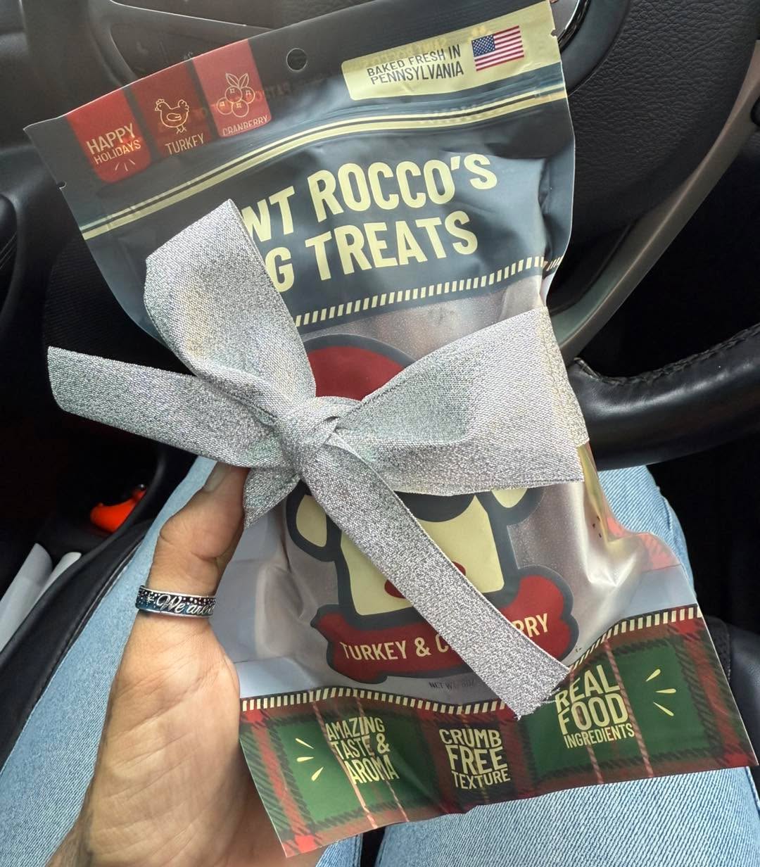 Grateful for all the client gifts this year! 🥰
#RotNDog #RotNDogTraining #dogtrainer #dogtraining #dogbehavior #soflo #palmbeach #broward #puppies #puppytraining #gooddog #goodpuppy #obedience #aggression #fear #anxiety #behavior #training #muzzle #adopt #rescue #shelterdogs #dogswhobite