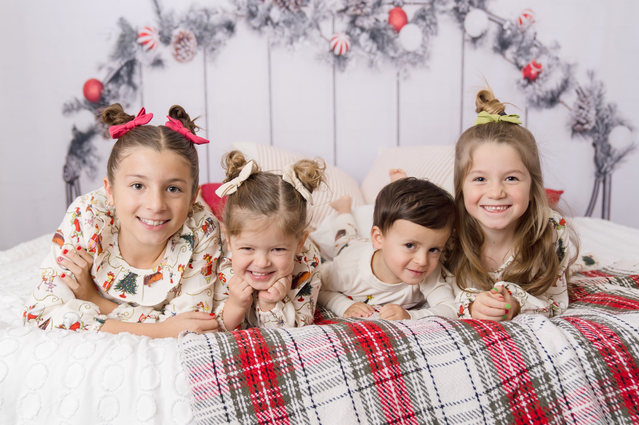 Drop a photo in the comments of your family Christmas jammies if you have a pic! 🎅🎄
.
.
.
.
Time: Day
Location: Studio
Wanna Book?! Link in Bio!
#familyphotography #childphotographer #childphotography #naturallightphotographer #newmexicotrue #albuquerquefamilyphotographer #albuquerquephotographer #rioranchofamilyphotographer #rioranchophotographer #lifestylephotography #katebucklesphotography #nmphotographer #passmonthlymoments
@passgalleries