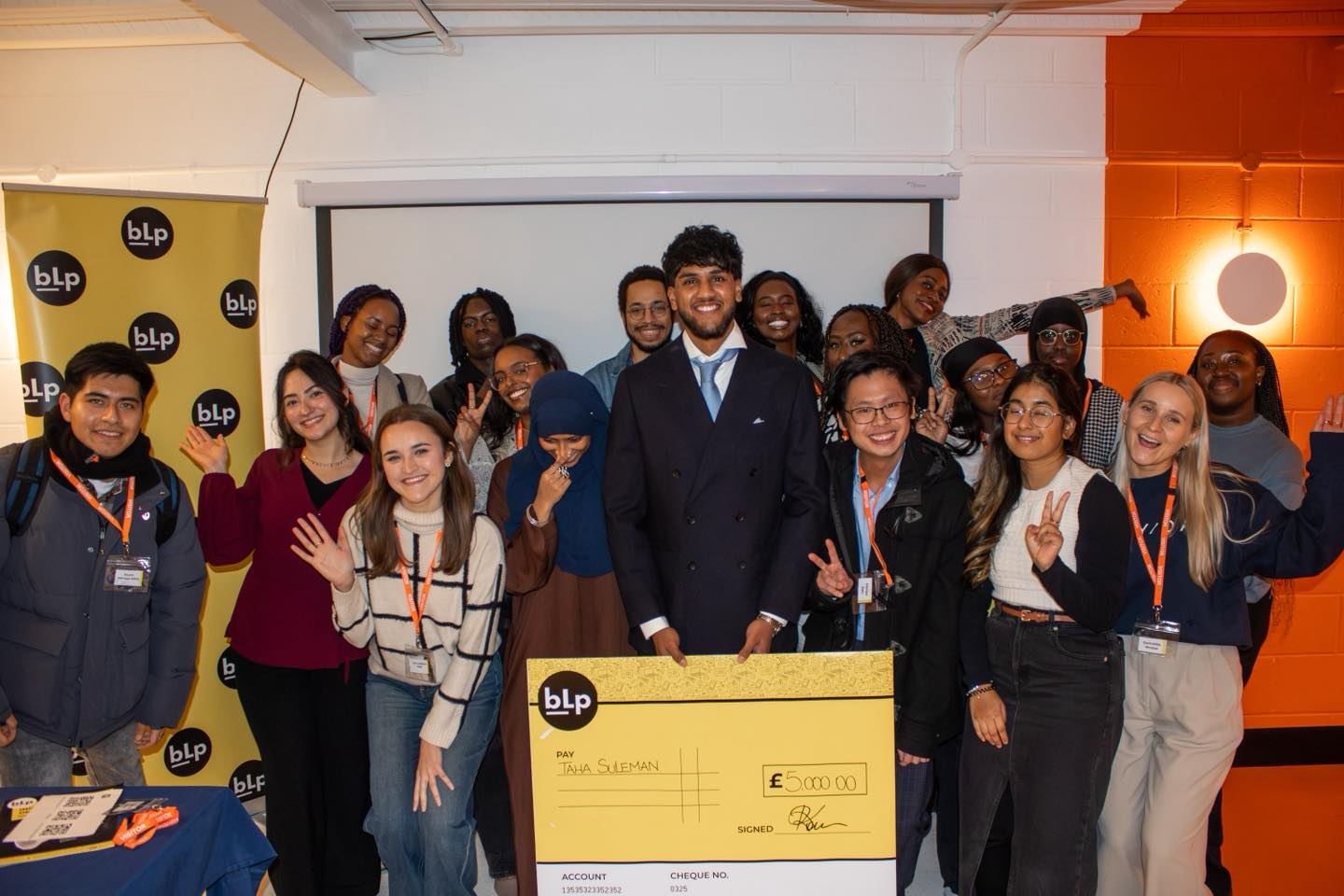 One week on from Pitch & Showcase Day and the energy is still buzzing.
Five incredible finalists pitched their way into the next chapter of their entrepreneurial journey, alongside many more founders showcasing their businesses throughout the day.
✨ £5,000 seed funding awarded
✨ One unforgettable day proving young founders are ready to lead.
#BusinessLaunchpad #BLPIncubator #PitchNight #YoungFounders #Entrepreneurship #FounderCommunity