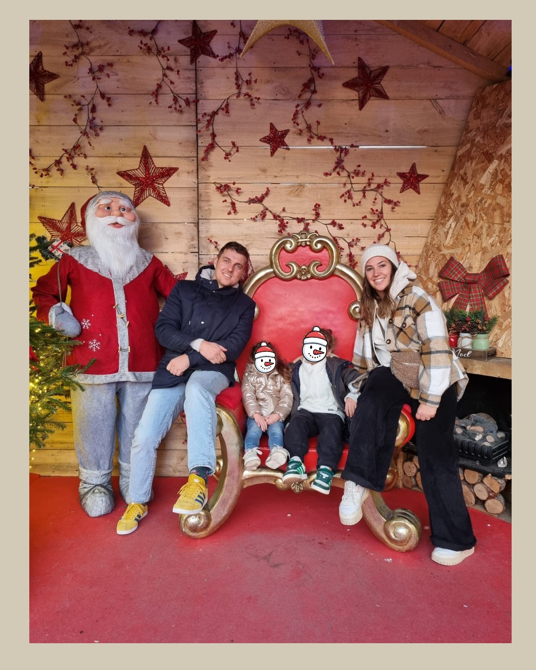 🎄VACANCES🎄
Il est temps pour moi de prendre quelques temps de vacances et de profiter de ma famille.
J'en profite pour les remercier d'être là pour moi et de m'aider dans mes projets.
Il n'est pas toujours simple de gérer ma vie professionnelle et ma vie personnelle mais petit à petit on retrouve un équilibre.