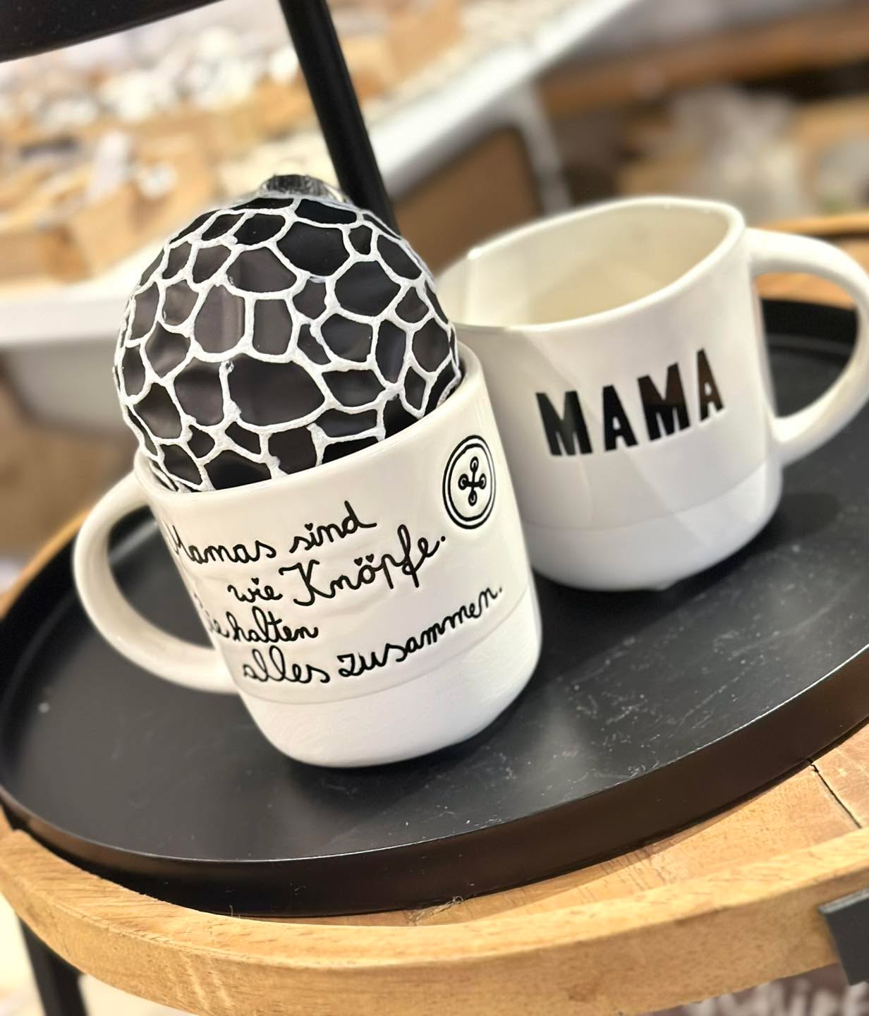 Last Minute ā¦.š¼š»
Unsere Ćffnungszeiten bis Weihnachten :
Montag-Freitag 9 - 18 Uhr
Samstag 9 - 18 Uhr
Sonntag 14 - 18 Uhr
24.12 Dezember 9 - 13 Uhr
@cubes_baden
ā
Hier findet ihr uns:
CUBEāS M2 Rathausgasse 8, 2500 Baden
CUBEāS M³ Rathausgasse