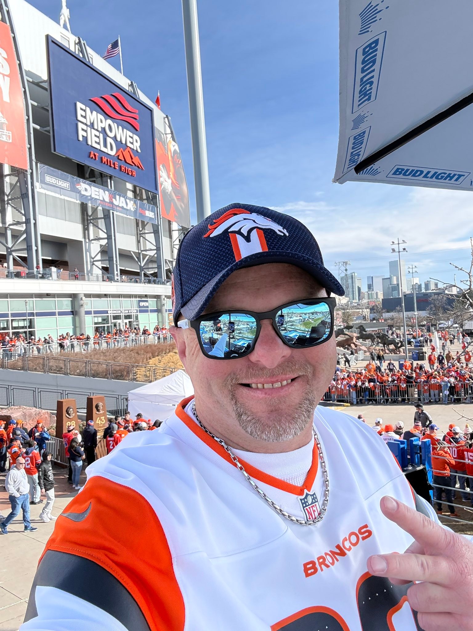 Game time! DJing for the @broncos & @budlight at @empowerfieldatmilehigh with @thepineappleagency