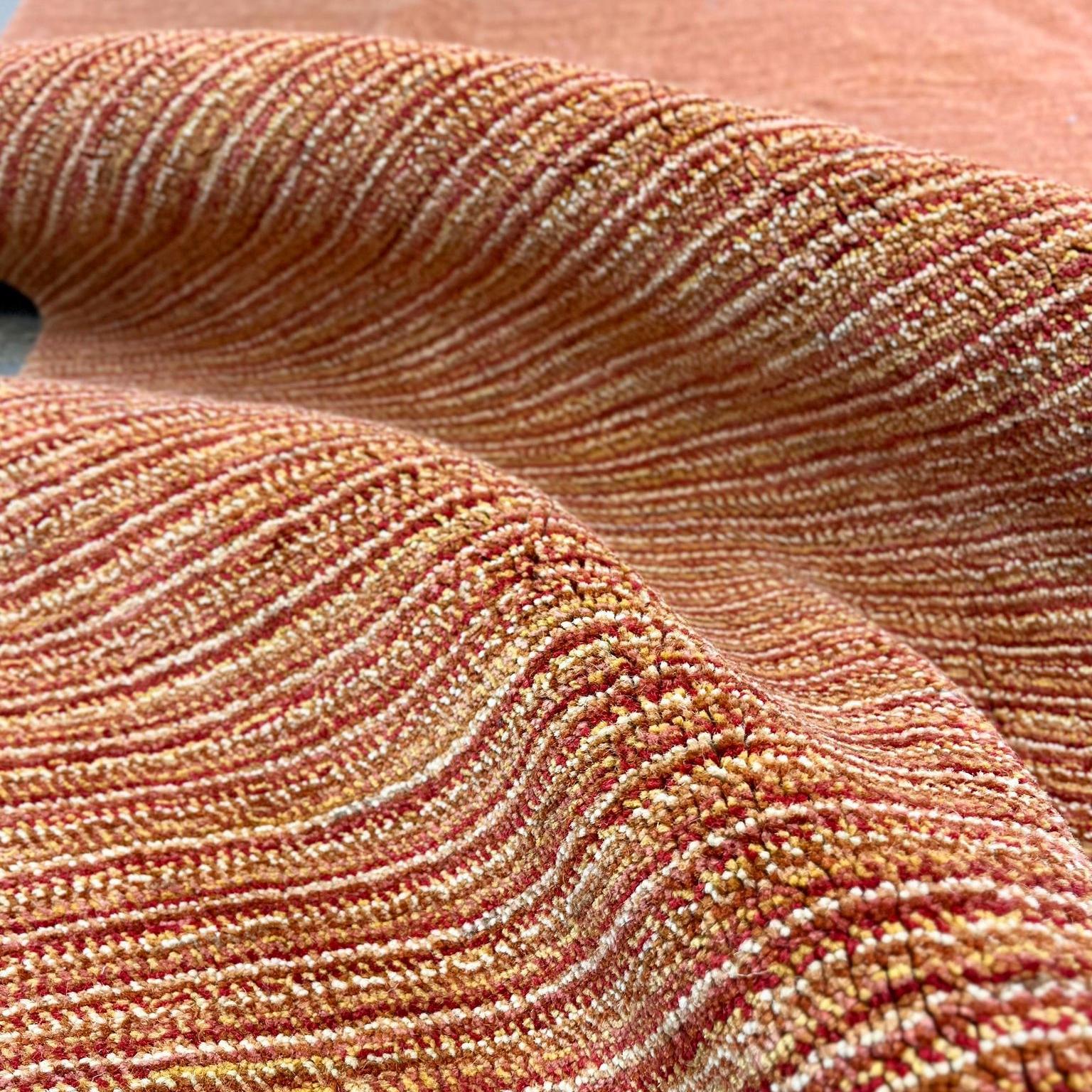 Trama delicada e tons terracota que aquecem o olhar.
Este tapete artesanal traz trama rica e visual sofisticado, perfeito para criar ambientes acolhedores e cheios de personalidade.
Consulte mais sobre o modelo visitando nossas lojas.
📍Rua Henrique Schaumann, 498 - Pinheiros | SP
São Paulo: (11)93044-1854
Caxias do Sul: (54) 3027-1234
.
.
.
.
#kiantapetes #arqdecor #interiordesign #sofisticacao #personalidade #estilo #tapetesimportados #decoração #homedecor #homesweethome #designinterior #arqlovers #confort #casadecorada #DesignDeInteriores