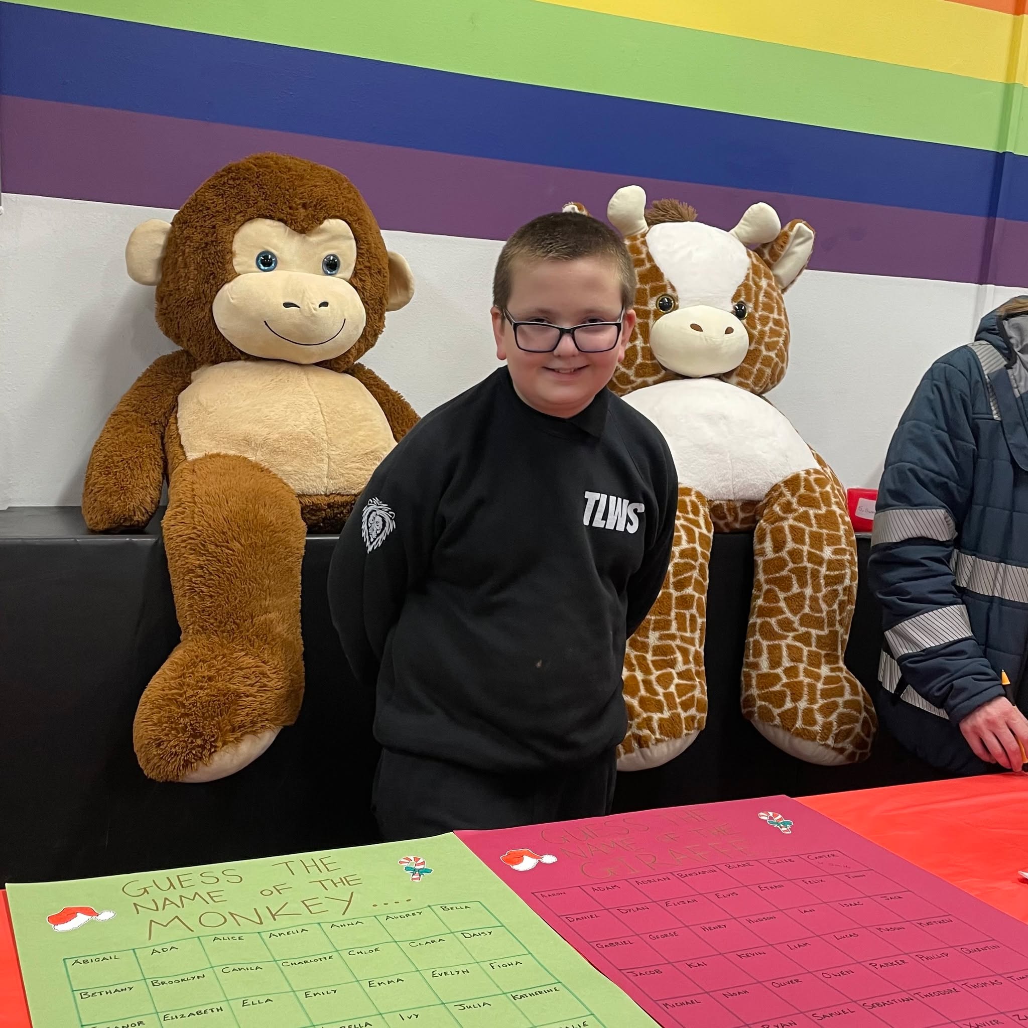 🎄 School Christmas Fayre 2025 🎄
This afternoon, we were delighted to host our school Christmas Fayre, and it was a brilliant event filled with festive cheer aplenty! It was wonderful to see our school community come together to enjoy the celebrations while supporting a fantastic cause.
We are proud to have been raising money for the University Hospitals Dorset BEACH Appeal, helping to make a real difference. Thank you to everyone who came along and supported the fayre - your generosity and festive spirit made the afternoon truly special.