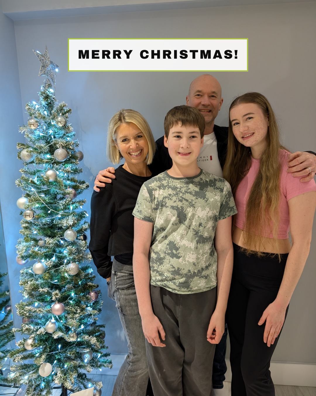 Merry Christmas everyone from our little family and from the team! Last Massage appointments will take place this evening and tomorrow, and last Reformer classes before Christmas are tomorrow. We reopen for Reformer classes on Sunday 28th.
#lymphaticdrainagemassage #softtissuetherapy #upminster #sportsmassagetherapy #deeptissuemassages #pilatesreformerclasses #pilatesreformerstudio #pilatesnearme