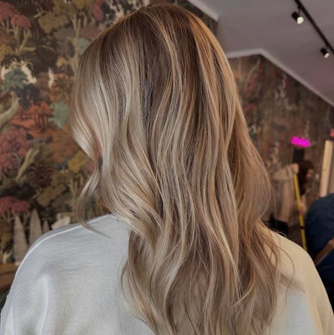 Tis the season to add a little spice to that blonde✨✨By @hollyg_theblondedreamweaver #charmariesalon #ig #beauty #behindthechair #beforeandafter #balayage #reversebalayage #haircut #fashion #ig #hair #haircut #hairdo #haircolor #hairstyles #hairstylist #hairofinstagram #hairgoals #hairideas #hairoftheday #hairporn #haircare #hairfashion #balayage #blonde #blacksburghairstylist #blacksburg #k18results #crafthairdresser