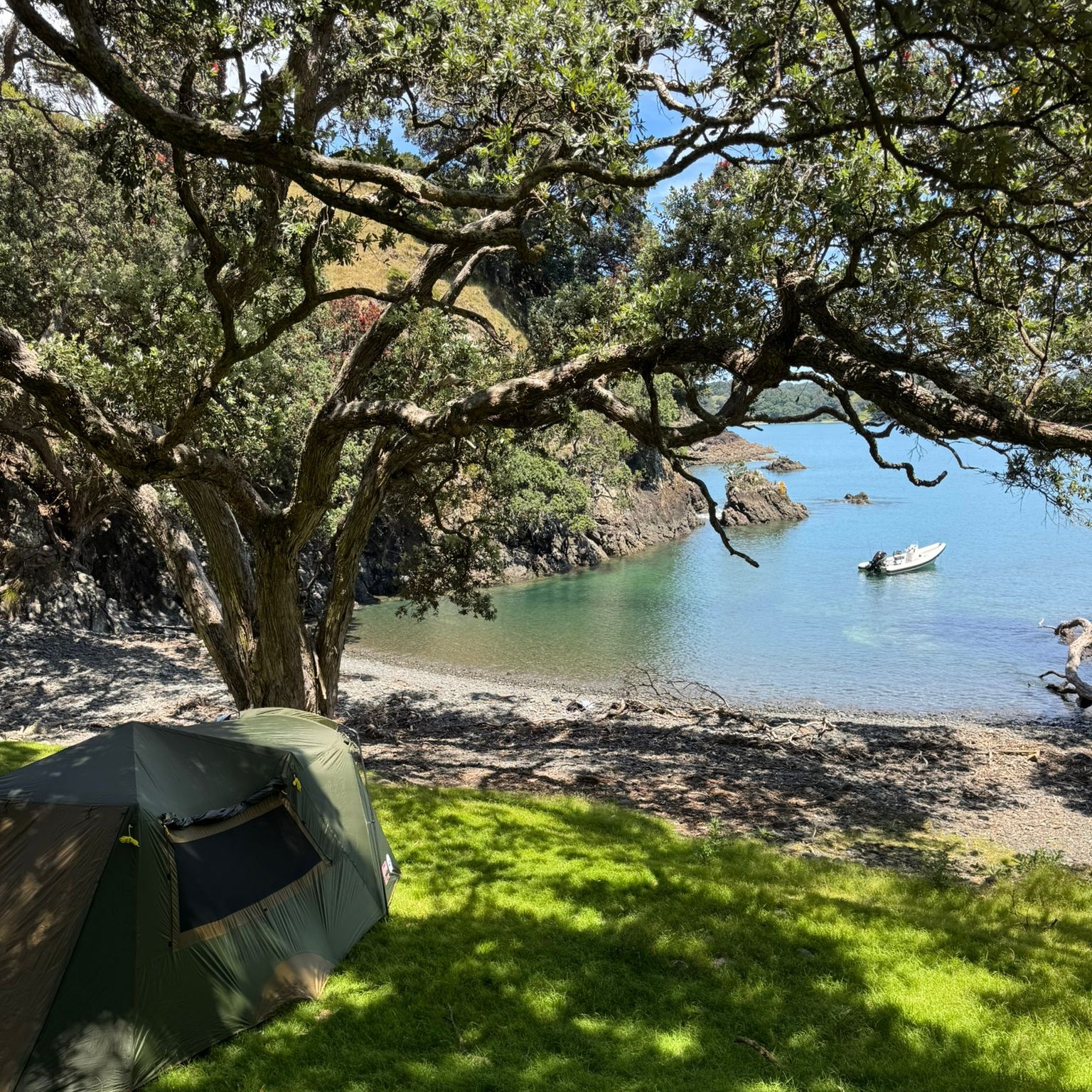 We're looking forward to winding down for the summer break. Let's take a moment to wish you all many good things... Good weather, good food, good boating and most importantly good company to share it all with. We're filled with gratitude to our clients, suppliers and all the wonderful people we work with. What a priveledge to be creating our boats with such an enthusiastic bunch of people. 👏👍🙏
Keep safe and keep smiling folks - see you in the new year for some more exciting projects in the pipeline..👍🌟☀️🌊