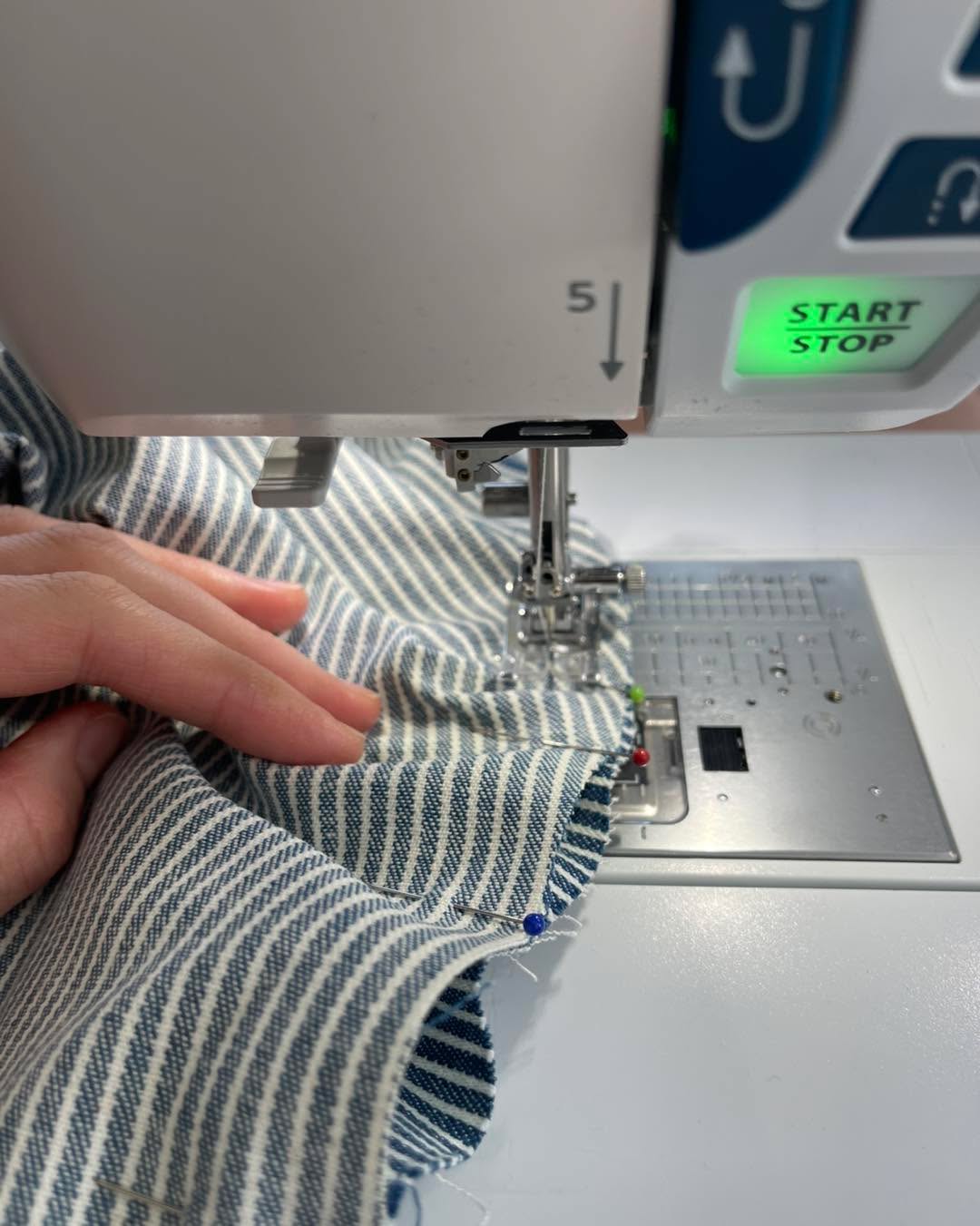 Rare sewing moment! Enjoying it while it lasts. I’m working on some cool projects that I’m feeling excited, nervous, and ready for.
That said, I’m definitely ready to wind down for Christmas and step off the treadmill haha.
Hope you’re all having a wonderful day, sending positive vibes that you can squeeze in a little sewing break 💕