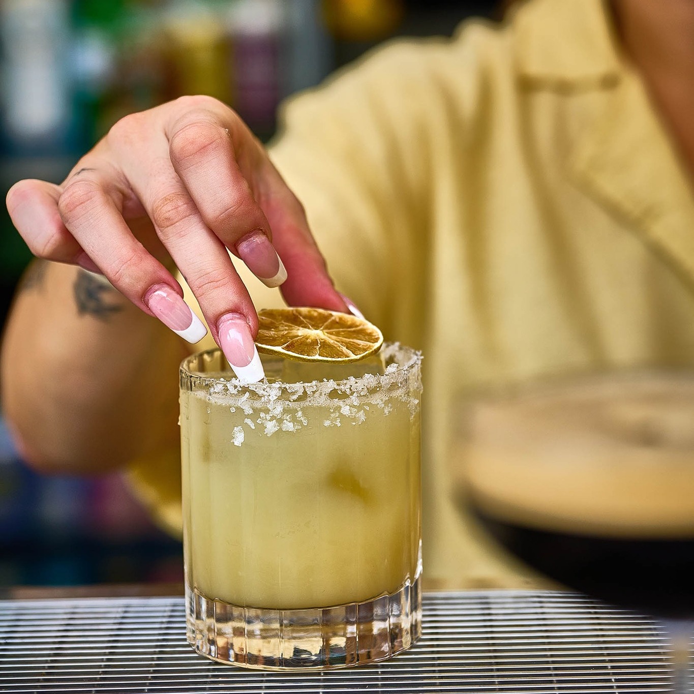 Sunset views, salt-rimmed glasses and very good decisions.
Our rooftop is pouring $12.50 Margaritas ( and Espresso Martini's + Mojitos) every Thursday & Friday, 5–9pm — because weekends should start a little earlier. 🌇
#KegAndBrew #TGIF