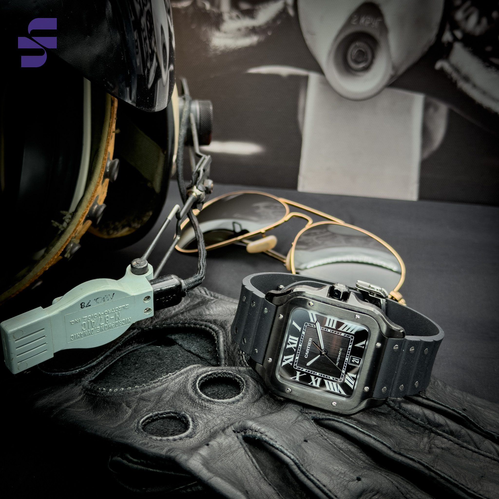 SOLD - Santos de Cartier WSSA0039
Stealth icon energy. steel with black ADLC, black dial, and QuickSwitch interchangeable straps (rubber + alligator). A design born from aviation history, created for one of the world’s first pilots, and still defining modern wrist presence over a century later. Understated. Unmistakable.
#Cartier #SantosDeCartier #WSSA0039 #ADLC #BlackDial #LuxuryWatches #WatchCollector #TimeForSeconds