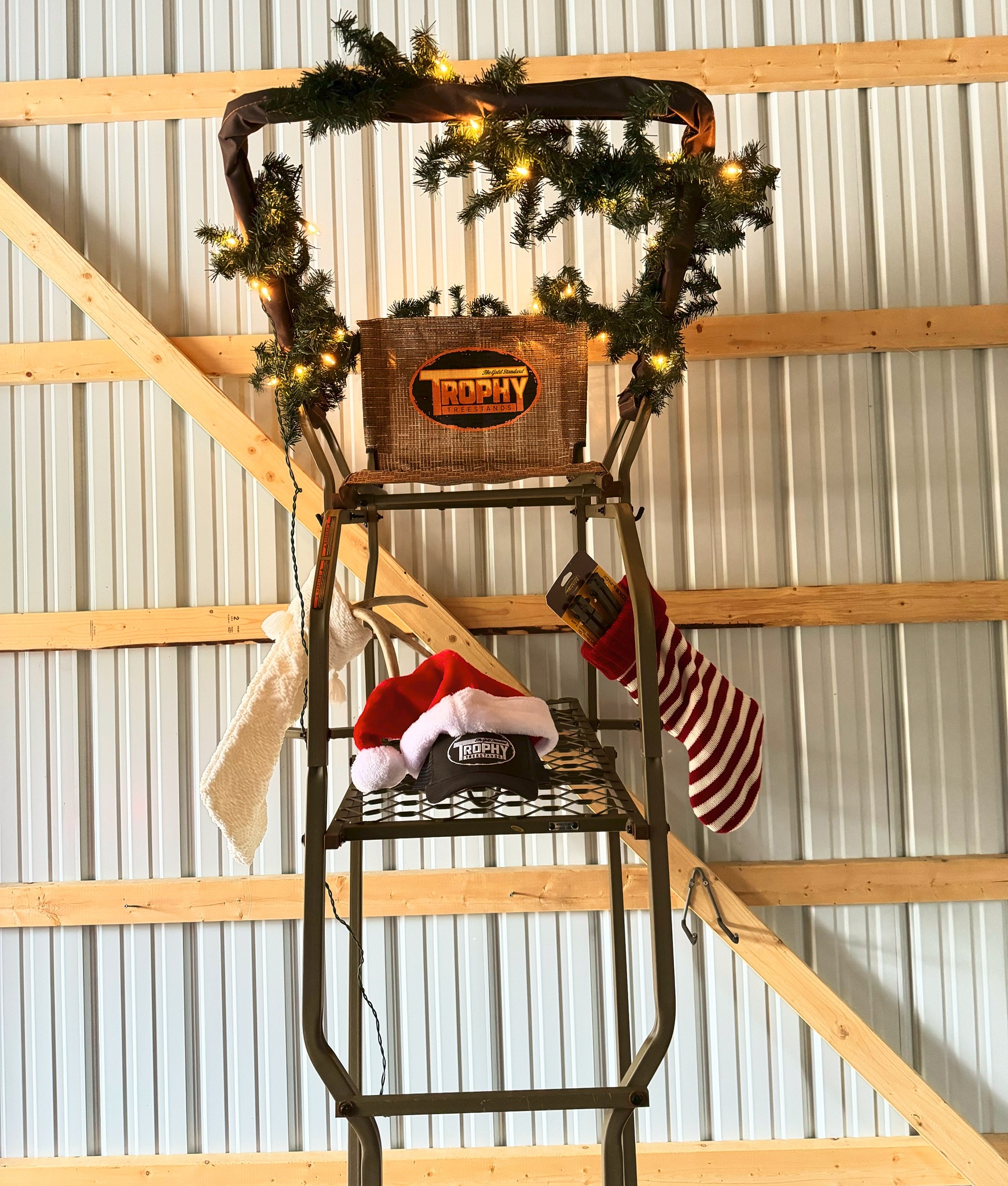 Merry Christmas 🎄
#christmasday #Christmas #treestand #holidayseason #outdoors #hunting