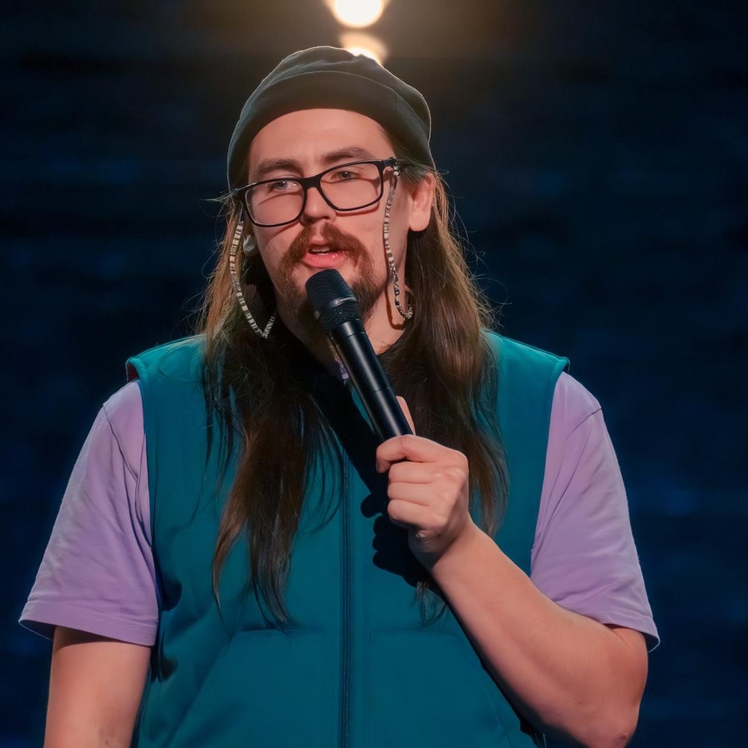 In a bid to keep the January blues at bay we have launched the 2026 season with a week of comedy!
WEDS 7TH
Award-winner @acatnamedpeaches brings us his regular WIP showcase. This time with local funnyman @jeremyflynn69
THURS 8TH
It's Improv Movie Night at the Alma! grab you popcorn and check out these blockbusters that may, or may not, go completely wrong! @beansvilleimprov
FRI 9TH & SAT 10TH
Frederic Gheung is back with his French stand up comedy night - tickets are flying out super fast for this one, as always!