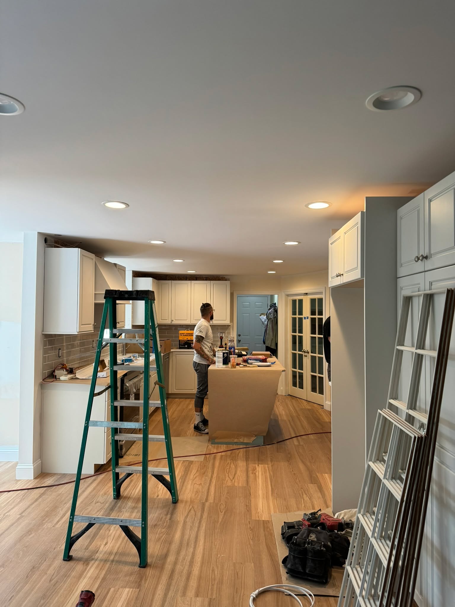 The home stretch in Merrimack! 🏠✨
There is nothing quite like the final stages of a kitchen renovation. This week, the transformation is moving fast:
🎨 Paint, Getting wrapped up and bringing the whole room to life. 🪚 Trim, The final custom touches are being dialed in. 💡 Lighting, The fixtures are going in, and the "vibe" is officially set.
It’s all in the details now. We’re just a few steps away from returning this kitchen to some very happy homeowners. Stay tuned for the big reveal!