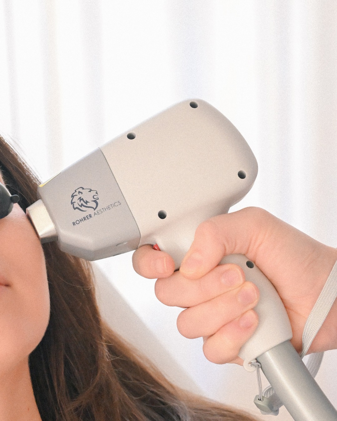 Not all lasers do the same thing, and choosing the right one matters. Some target sun damage and redness while others focus on texture, tone, or hair removal.
The best results start with a consultation to match your goals, skin type, and lifestyle.
Let us guide you to the treatment that makes sense for you! 🩵
#glistn #glistnnantucket #nantucketma #lasertreatment #laser