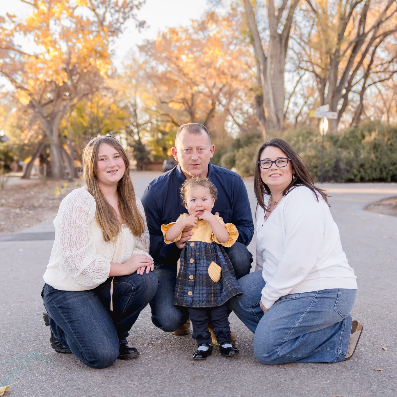 Have you updated/made a photo wall in your house? Don't forget you can order directly from your online gallery AND it will ship to your house!
.
.
.
.
Time: Evening
Location: Rio Grande Area
Wanna Book?! Link in Bio!
#familyphotography #childphotographer #childphotography #naturallightphotographer #newmexicotrue #albuquerquefamilyphotographer #albuquerquephotographer #rioranchofamilyphotographer #rioranchophotographer #lifestylephotography #katebucklesphotography #nmphotographer #passmonthlymoments
@passgalleries