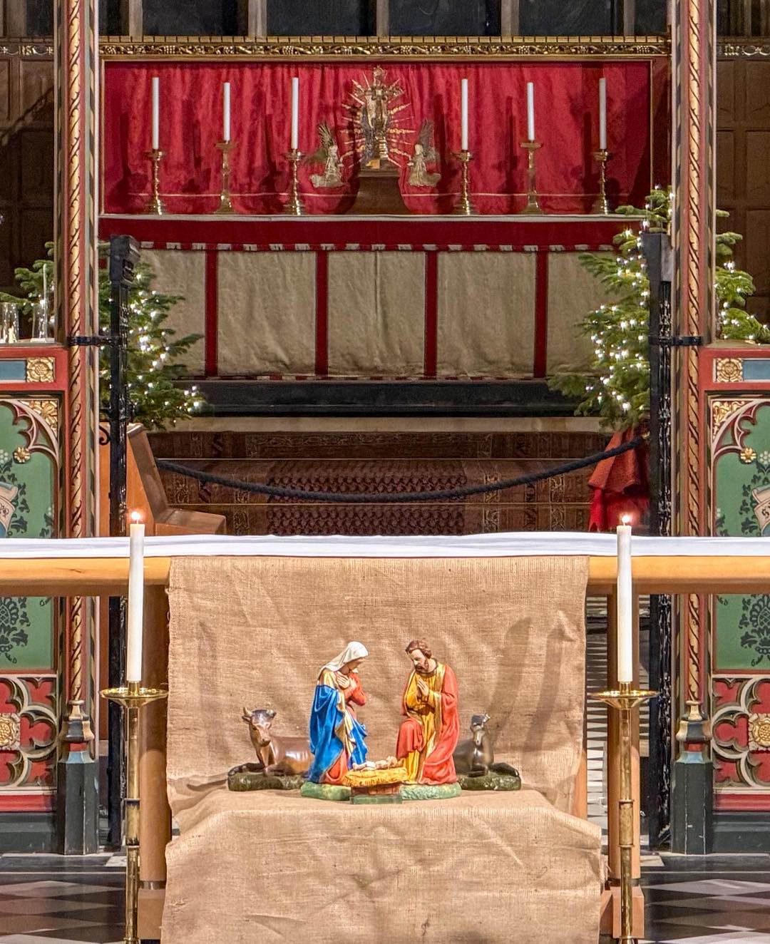 Welcome, all wonders in one sight!
Eternity shut in a span,
Summer in winter, day in night,
Heaven in earth, and God in man!
Great little One, whose all-embracing birth
Lifts earth to Heaven, stoops Heaven to earth.
Wishing you all a blessed and peaceful Christmas and a happy New Year.