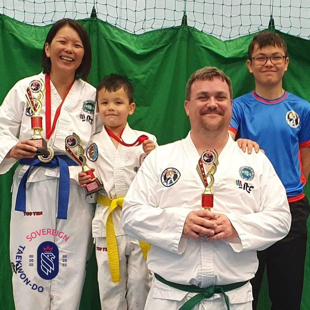 👨👩👧 Day 7 of our 12 Days of Christmas!
Today’s focus: FAMILIES WHO TRAIN TOGETHER.
One of the best things about Taekwondo is that it’s perfect for the whole family.
Parents, kids and teens can train side by side, learn together and support each other.
Training as a family helps build:
❤️ Stronger bonds
💪 Shared goals
🙂 Confidence for all ages
🎉 Fun, healthy memories together
New starters train FREE all January!
Current students: introduce a friend who stays 3 months and get a FREE month of training.
Start a new family tradition this New Year — message us to join!
#SovereignTaekwondo #FamilyTraining #TrainTogetherStayTogether #TaekwondoForEveryone #Kickstart2026 #NewStartersWelcome #TaekwondoFamily #MartialArtsLife