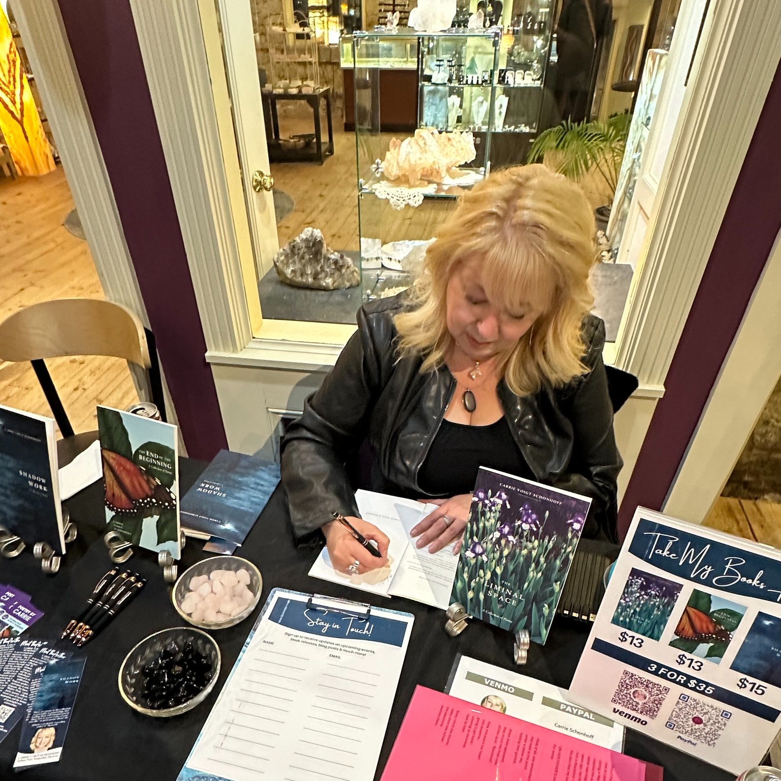 The ๐ก๐ฒ๐ ๐ฌ๐ฒ๐ฎ๐ฟ is upon us...what is your resolution? ๐
Mine? Keep writing!