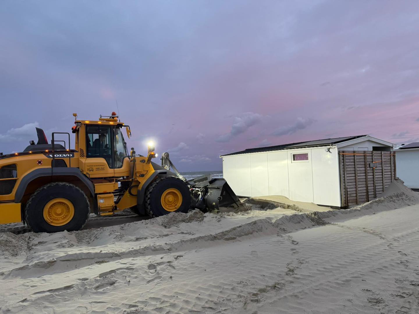 Het rijschema van de units is beschikbaar op de website van de Gebroeders Paap ⬇️
https://www.gebroederspaap.nl/zandvoort%20a-v.htm