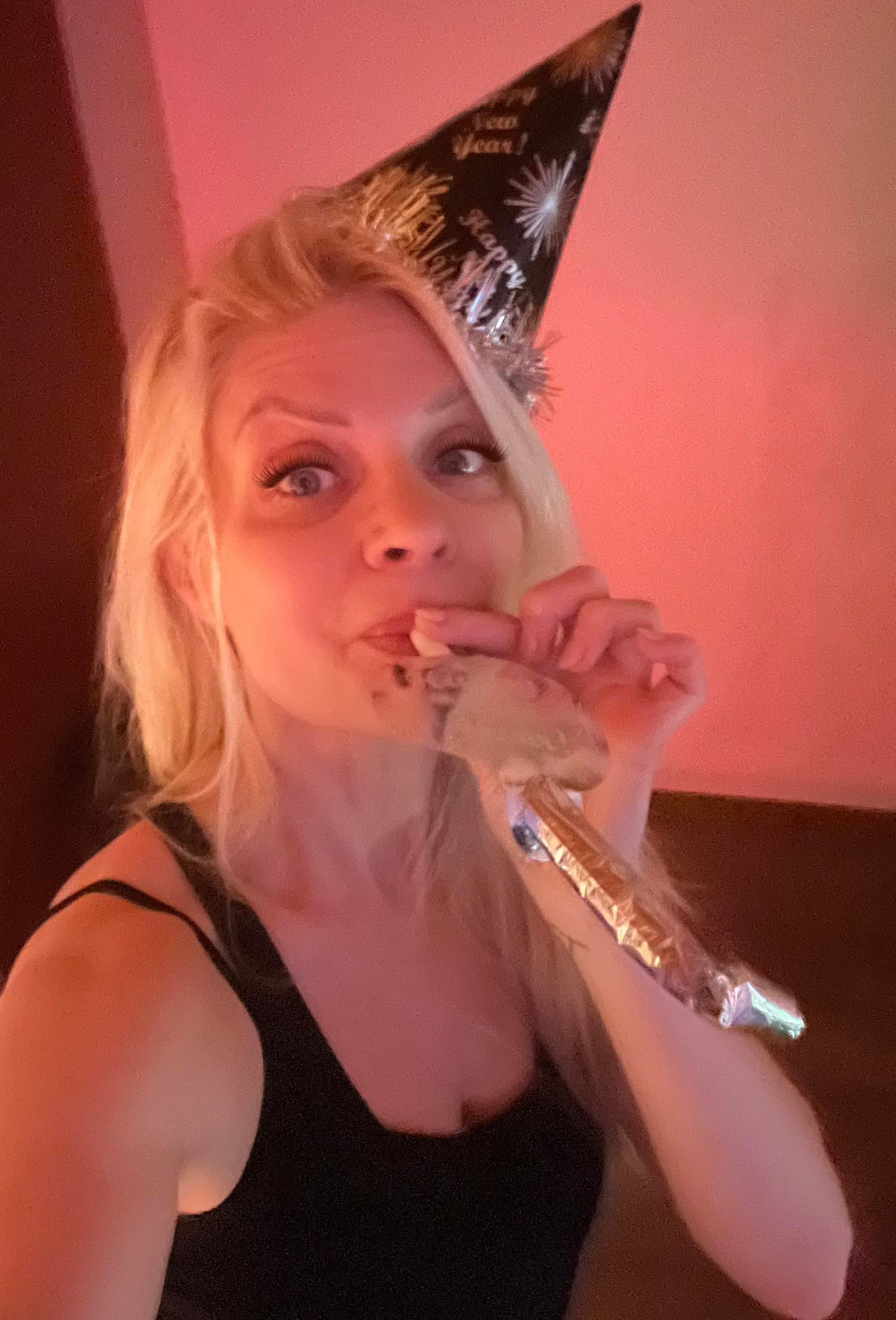 Happy New Year to all ✨
May we move forward open to receiving all that is to come - with gentle hearts, clear minds, and open eyes.
May we meet the year with courage and kindness, wisdom and wonder,
and may each step forward be guided by grace, wisdom, and strength.
Wishing you peace, growth, and blessings in the year ahead. 🥂🍾🥂