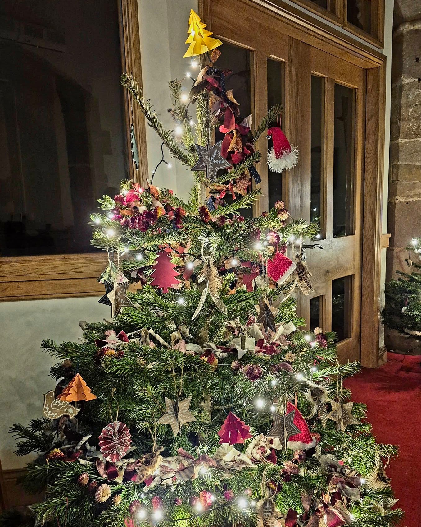 The Firth Flock Flowers Christmas tree for this year’s Llanfair Church Christmas Tree Festival 🌲
Designed and made with sustainability at its heart, using dried flowers and natural, found treasures like feathers, paper origami and hand-knitted decorations. A tree that celebrates creativity, reuse and the beauty of simple materials.
We’re proud to sponsor a tree every year. Supporting this festival and being part of our local community really matters to us, and it’s always a joy to contribute something handmade and thoughtful.
The festival finishes tomorrow, 4th January, so if you haven’t been yet, there’s still time to pop in and see all the wonderful trees on display.
Made with Love 🤍