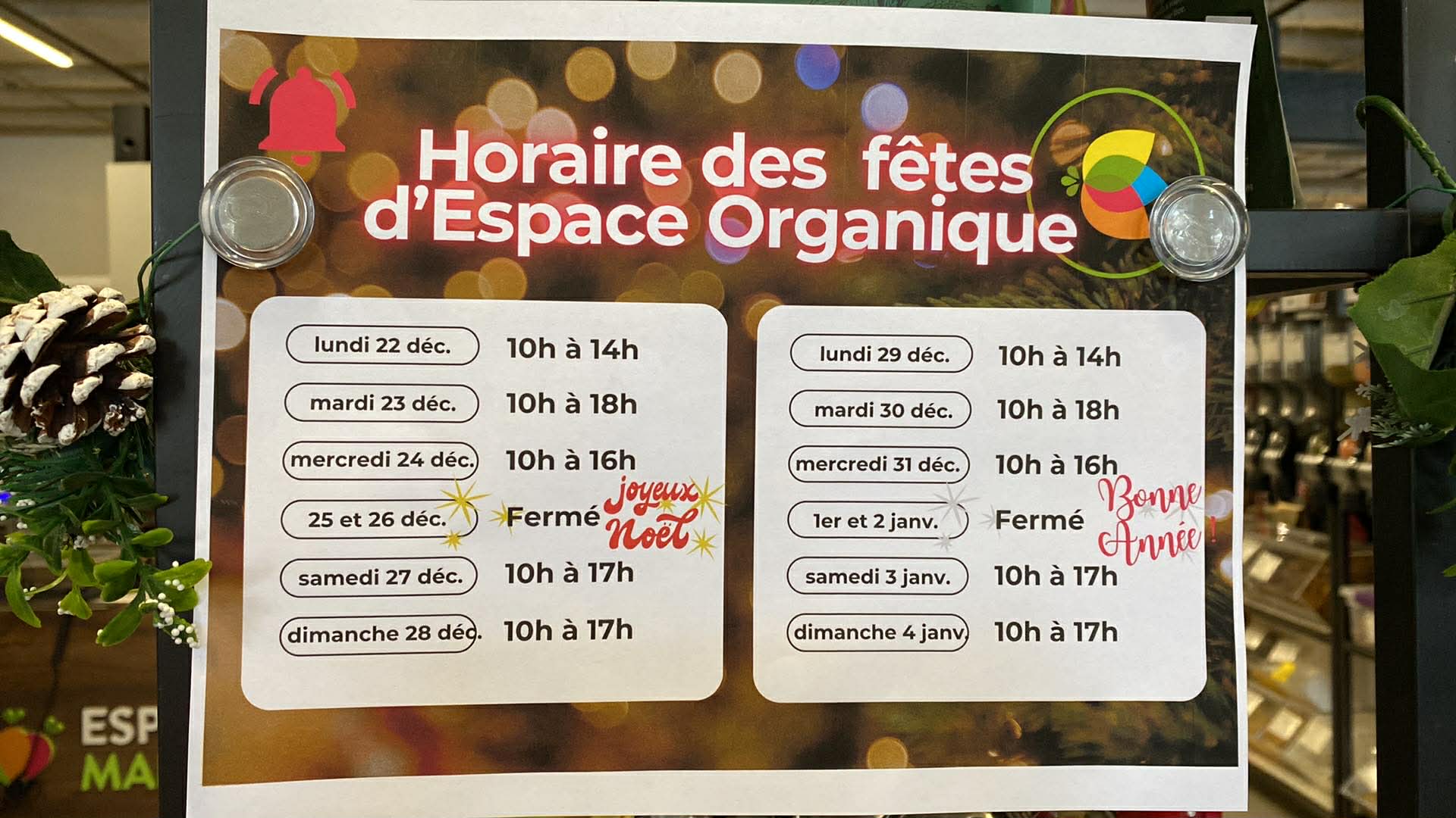Petit rappel de notre horaire du temps des fêtes !
On vous souhaite du plaisir, des moments de joie, de rire et des belles rencontres en ces journées lumineuses et d'amour 💚💚💚