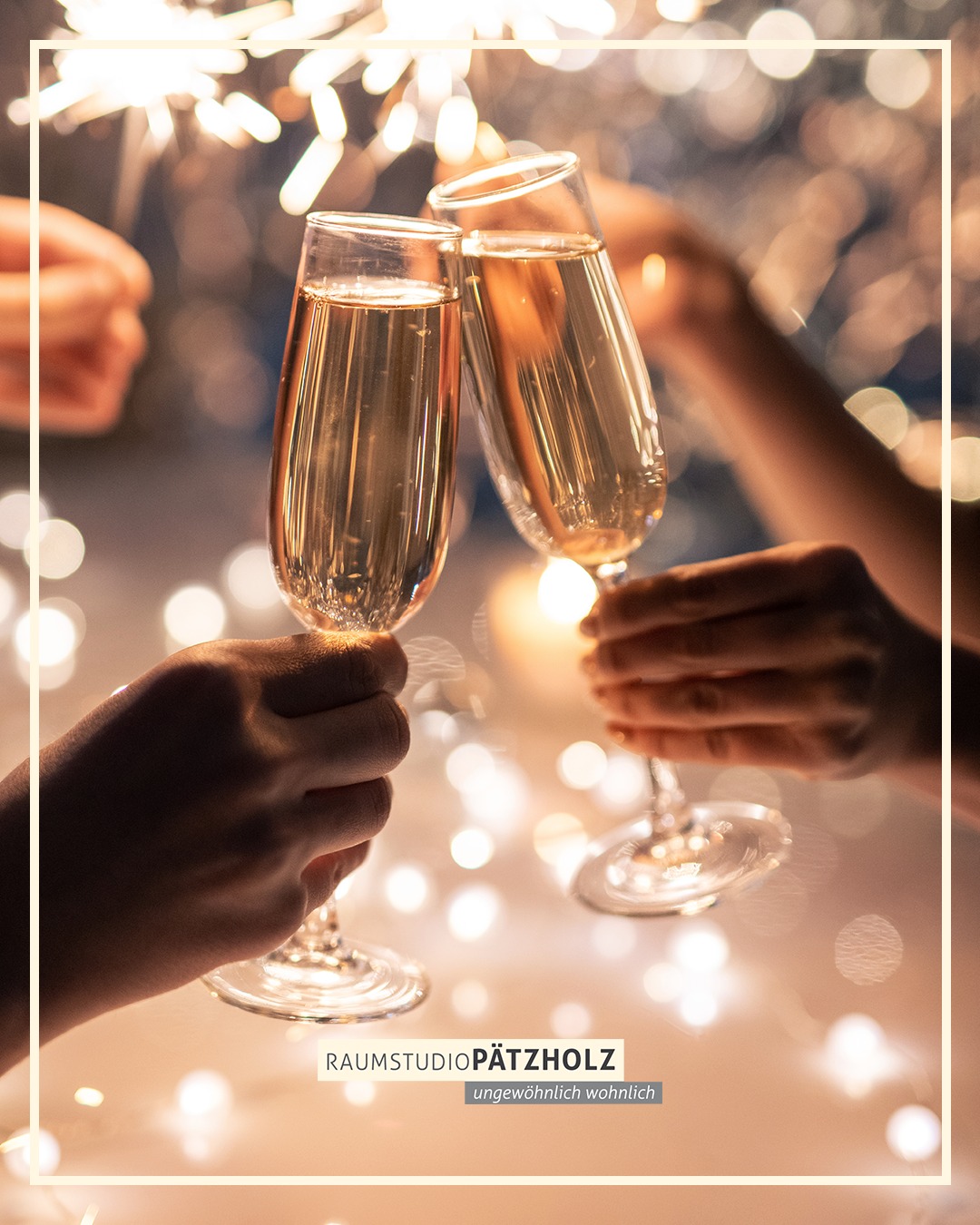 #HappyNewYear 🥂🍾
Wir wünschen euch einen guten Rutsch und ein frohes neues Jahr 2026!
www.raumstudio.com
#happynewyear2026 #newyear #raumstudiopätzholz #silvester