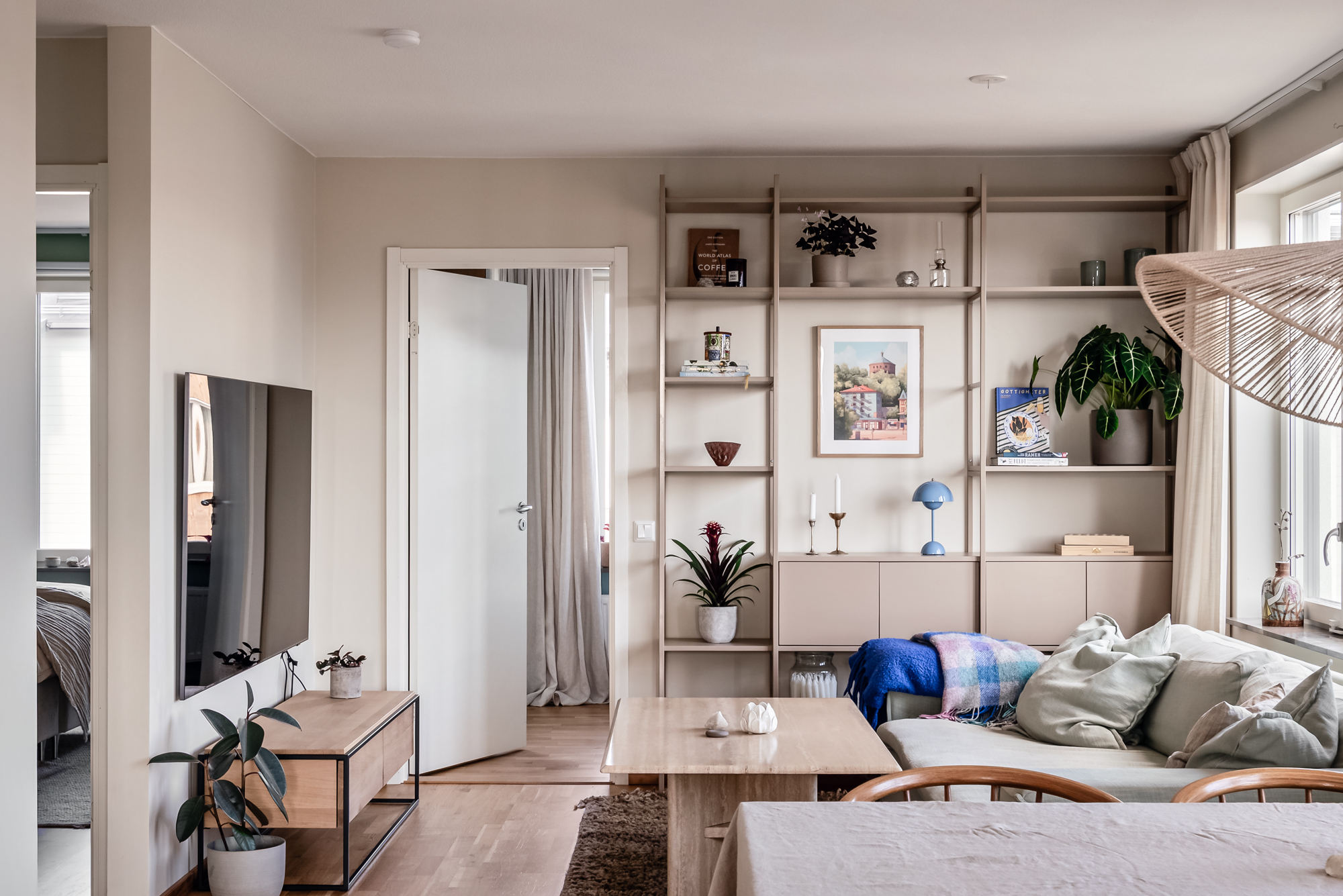 Kålhagsvägen, Umeå.
Fotad av @bildfab ,
Redigerad av @chimli.se
.
.
.
#bostadsfotograf #stockholm #mäklarfotograf #interiorphotography #retusch #fastighetsfoto #interiordesign #scandinavianinterior #inredningsinspiration #homedecor #drömhem #interiorinspo #nordichome #interiörfoto #interiör #inredningsdetaljer #homestyling #interiordetails #homeinspo #realestatephotography #bostadsfotografstockholm #norrland #fastighetsfotograf #inredningsdesign #heminredningshjälp