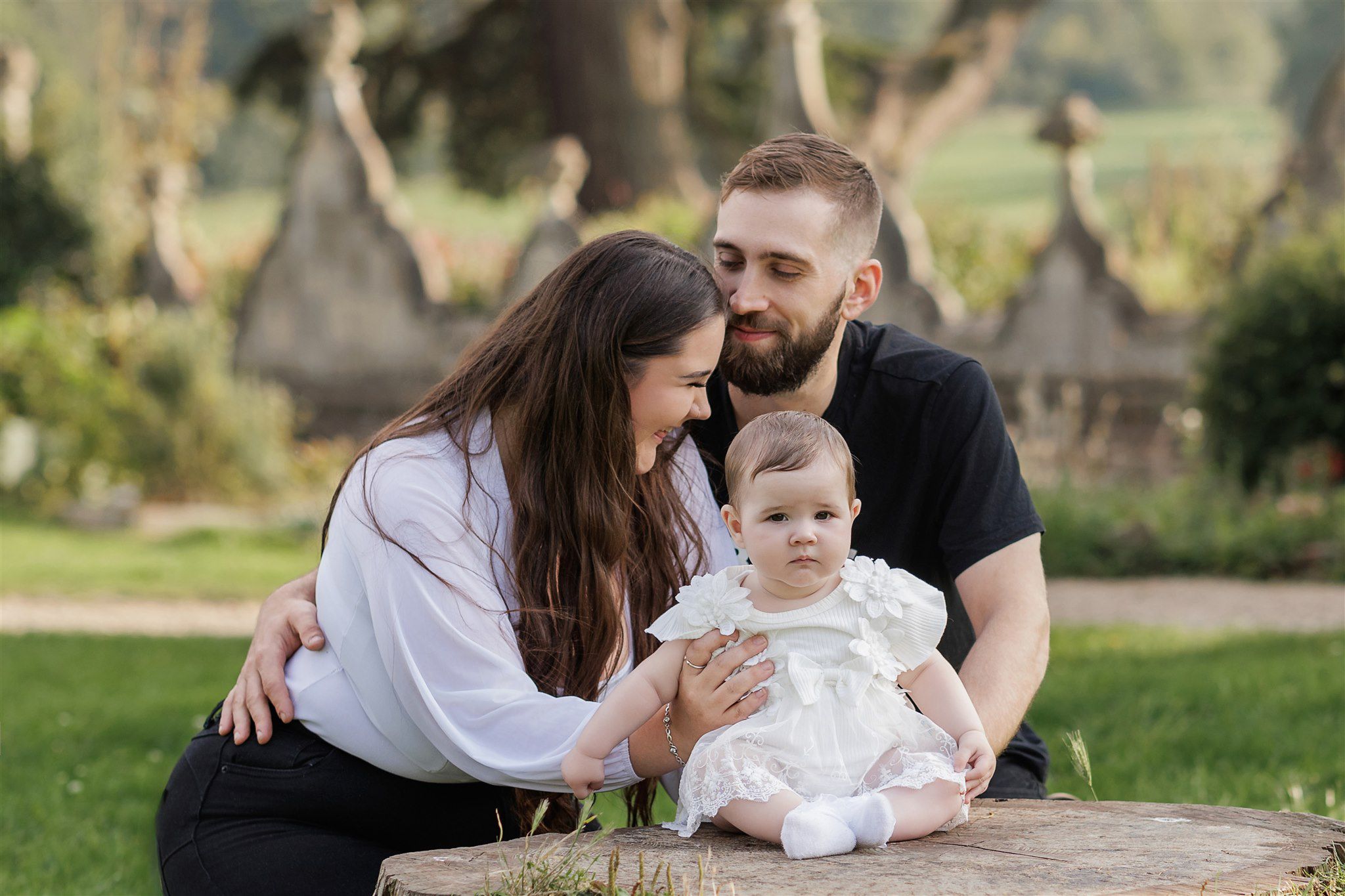 The start of a new year and the beginning of a family story often feel similar.
Gentle, uncertain, and full of possibility.
With spring approaching, this moment feels especially fitting. Parents leaning in, learning each other, holding onto these early days that pass more quickly than we expect.
I’m a family photographer based in Portishead, Bristol, photographing families with babies in a calm, natural way that allows space to simply be together.
If you’re considering a family photography session this year, you’re welcome to message me or leave a comment and I’ll be happy to guide you through booking.