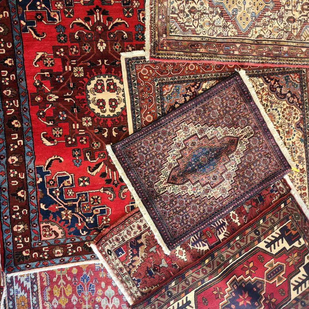 Os tapetes persas são verdadeiras obras de arte que atravessam gerações, transformando e valorizando qualquer ambiente. Clássicos atemporais que carregam história, cultura e elegância em cada detalhe.
Na Kian Tapetes você encontra peças únicas e exclusivas, em todos os tamanhos, perfeitas para compor sua casa ou projeto com sofisticação e identidade.
📍Av Henrique Schaumann, 498 - Pinheiros | SP
São Paulo: (11)93044-1854
Caxias do Sul: (54) 3027-1234
.
.
.
.
#kiantapetes #arqdecor #interiordesign #sofisticacao #personalidade #estilo #tapetesimportados #decoração #homedecor #homesweethome #designinterior #arqlovers #confort #casadecorada #DesignDeInteriores