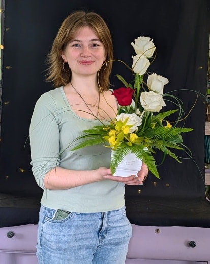 Happy Birthday to our Wonderful
Blossom🌸SydneyBauer🌸
Enjoy🌸💚💚🌸
#ABF#Birthdaygirl#celebrate