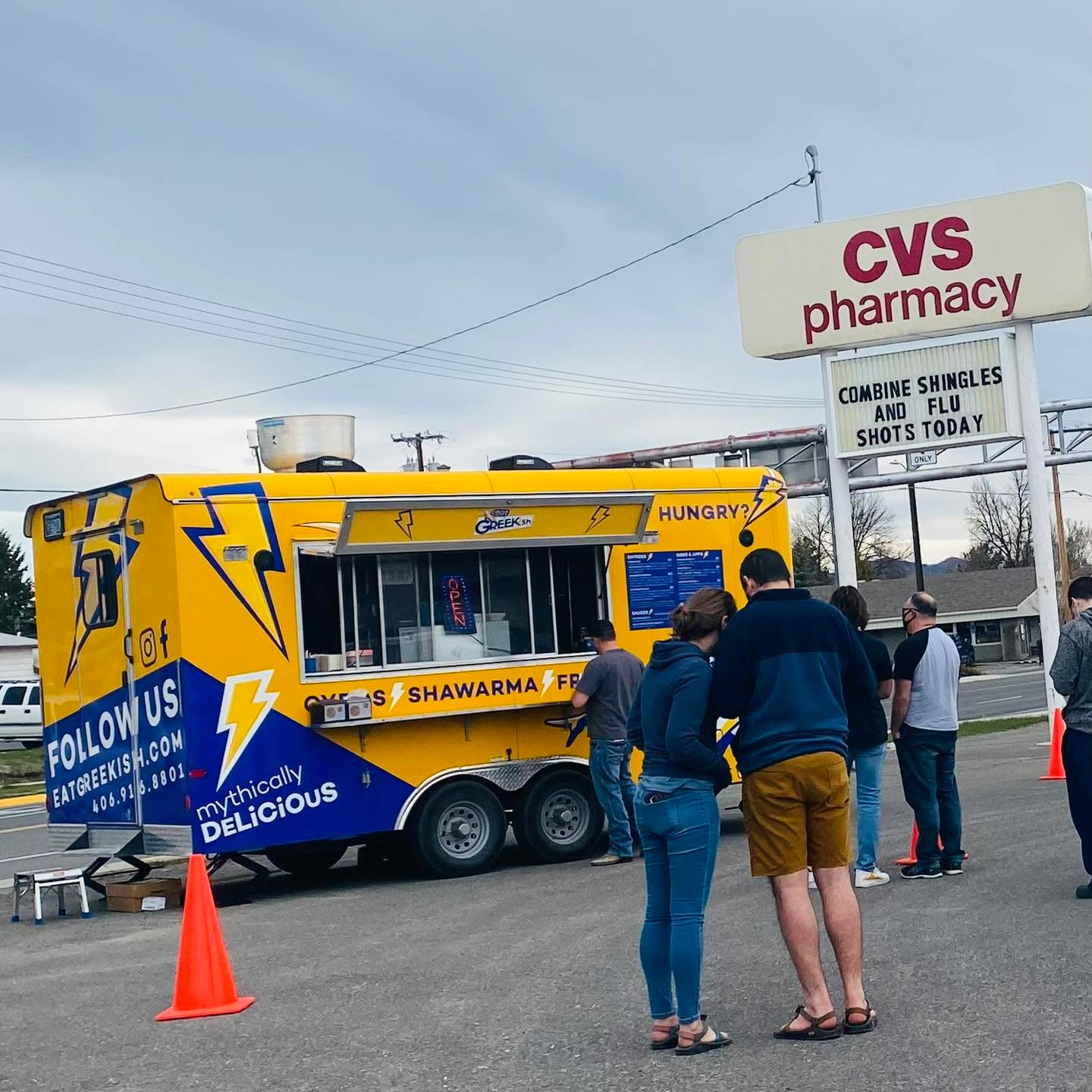 Welcome to the first full week in 2026!! We are out with all of your favorites! Here’s this week’s schedule:
TUE-FRI 1/6-9 ~ CVS on 11th ~ 11-2 & 3-6:30
SAT 1/10 ~ CVS on 11th ~ 12-3