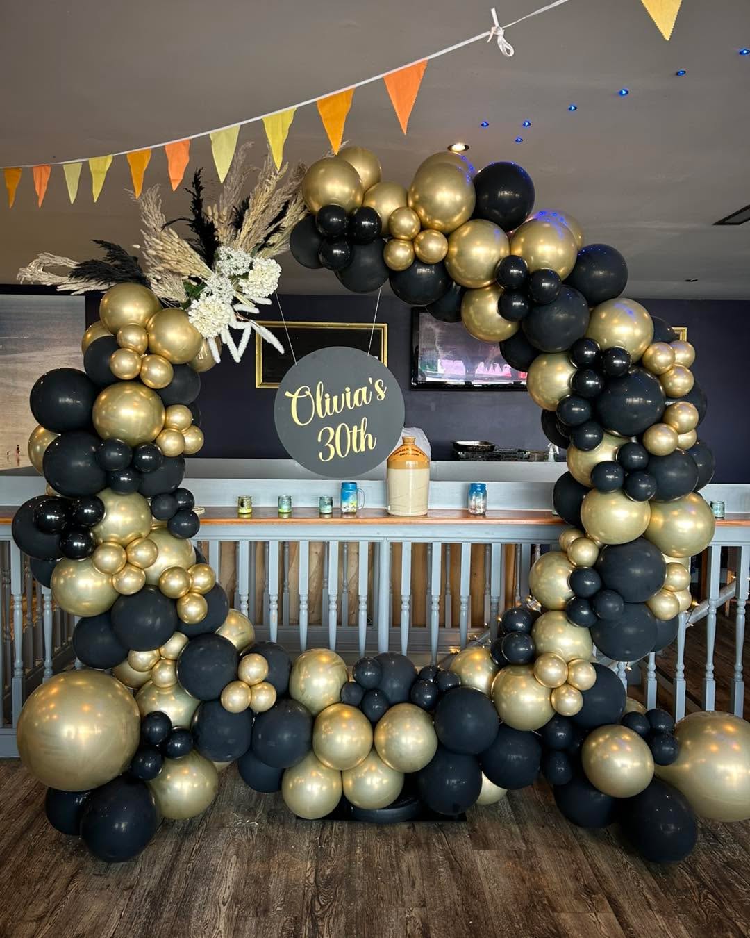 Hoops
These 2mtr hoop designs make a huge impact for any event. Adapted to any colour scheme these create the perfect back drop for pictures that leave lasting memories for a life time.
#hoopballoons #parttime #partyballoons #dancingintheballoonlight