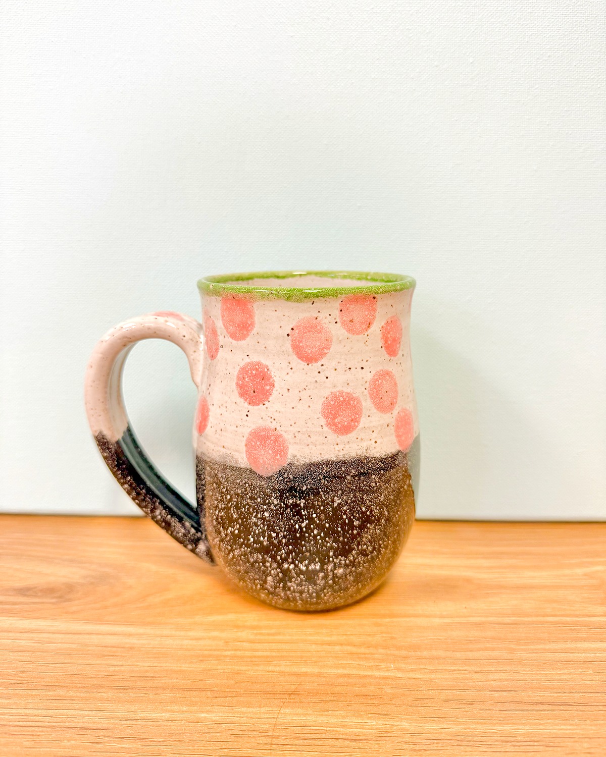 We're back with more glaze-your-own inspiration✨, the studio is open again tomorrow after a short winter break! We hope to see you this week— join us from 10am-6pm Wednesday through Saturday.💜
#potterypainting #artclasses #PilotMountainNC #supportlocal