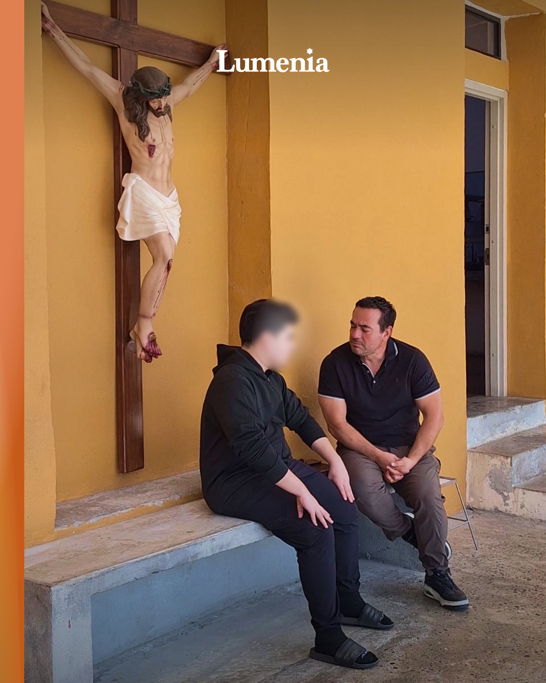 En Lumenia, la sanación es integral y la fe es un pilar fundamental para la recuperación.
Por eso, las pláticas con nuestro Pastor son un espacio de absoluta confianza y respeto. Es un momento seguro donde los usuarios pueden expresar libremente sus emociones más profundas y reconectarse con su propósito.
Porque la recuperación no es solo química y psicológica, también es espiritual.