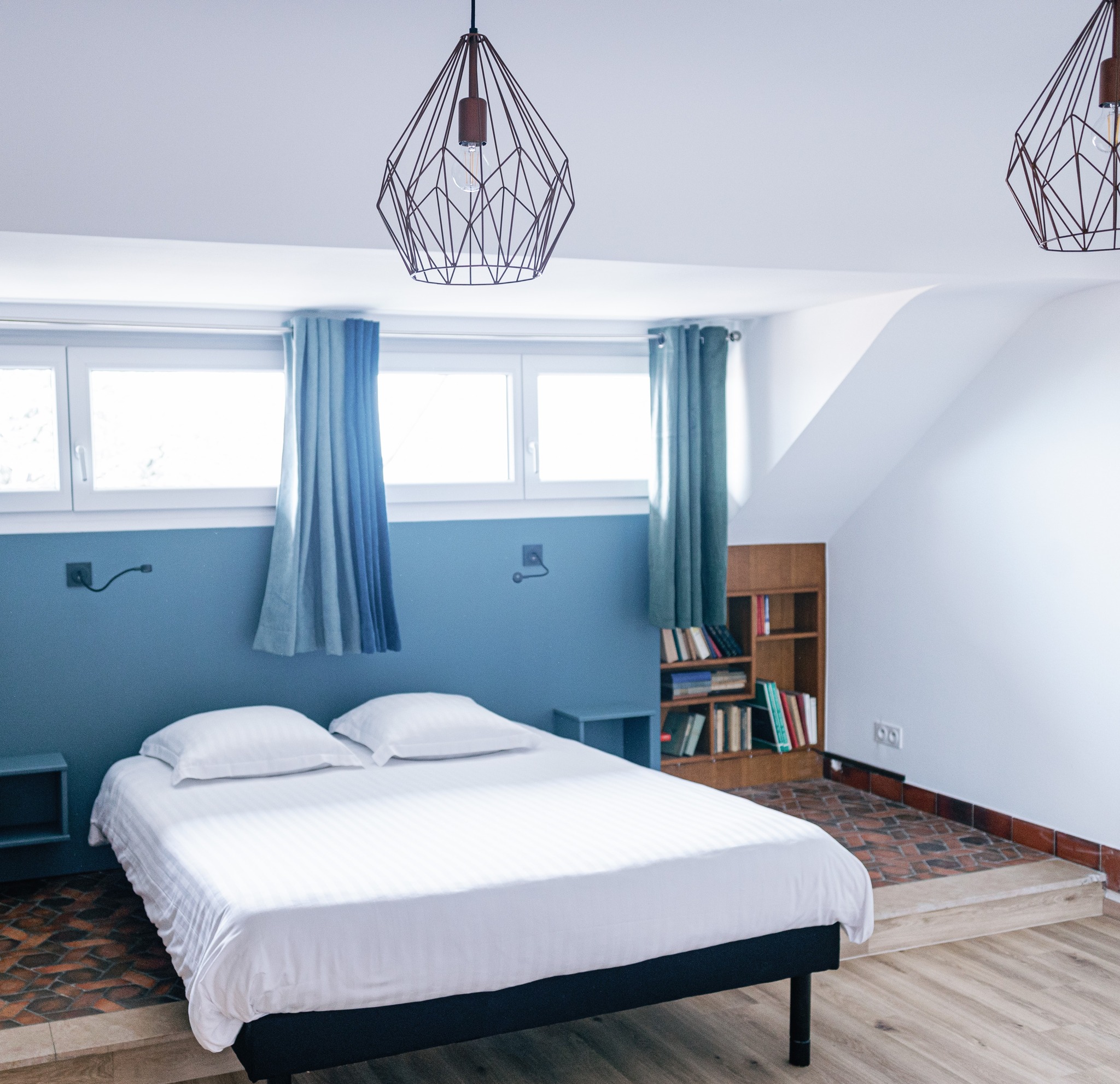 Le gîte Laura pour 6 personnes est l'endroit idéal pour un séjour en famille ou entre amis ! 🌟 Avec son espace généreux et son ambiance chaleureuse, il vous offre tout le confort nécessaire pour un séjour agréable. Vous pourrez profiter d'un cadre paisible tout en ayant la possibilité de découvrir les merveilles de la région. N'oubliez pas de vous détendre sur la terrasse et de savourer un bon verre de vin d'Alsace après une journée de visites. 🏡🍷#alsace #gites #vinsalsace #travelideas #vacation