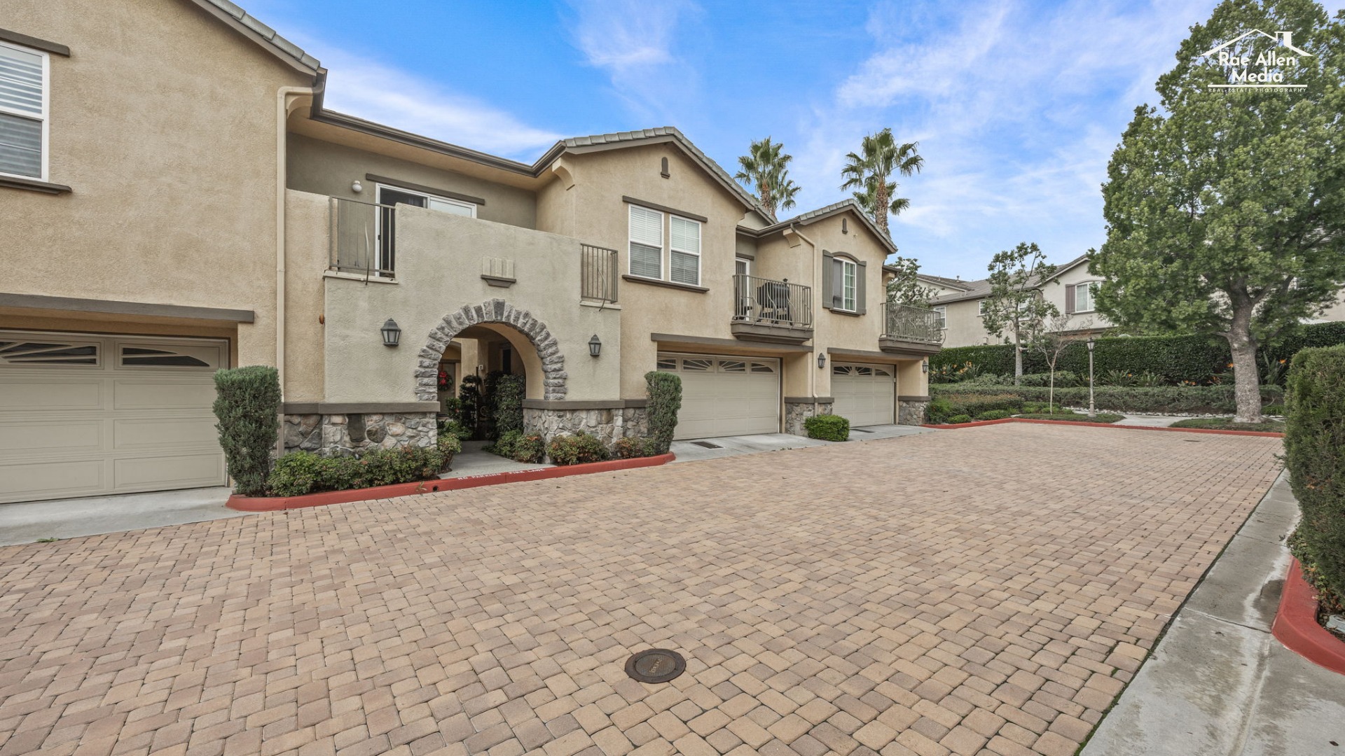Modern, bright, and move in ready ✨
We had the pleasure of photographing this spacious townhome in the Brighton at Terra Vista community in Rancho Cucamonga.
An open floor plan, fresh paint, new carpet, and a great kitchen with a breakfast bar, this home checks all the boxes.
Strong visuals like these help your property stand out, get noticed faster, and elevate your brand from the first impression 📸
📧 Contact us at linda@raeallenmedia.com
📞 (951) 444 5424
RAE ALLEN MEDIA
Fast. Reliable. Professional.