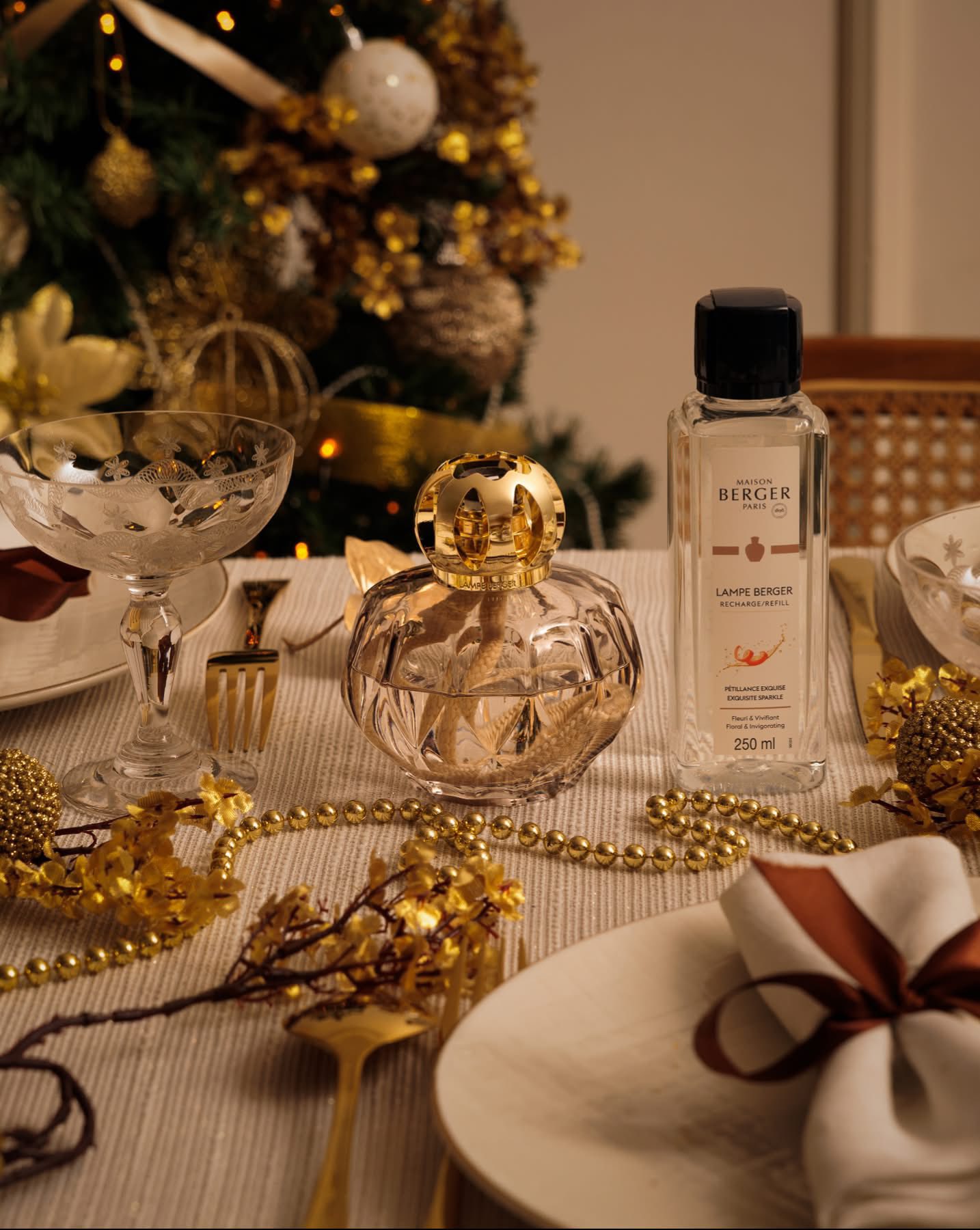 ✨ Flashback 2025 ! ✨
Prêts pour cette nouvelle année ?
Chez Maison Berger Paris, on vous prépare plein de nouveautés et on a déjà hâte de tout vous dévoiler… 👀
Encore un peu de patience 🤍
En attendant, dites-nous : quelles Lampes Berger ont marqué votre année 2025 ?
✨ Flashback 2025! ✨
Ready for the new year?
At Maison Berger Paris, we’re preparing lots of exciting new releases and we already can’t wait to reveal everything… 👀
Just a little more patience 🤍
In the meantime, tell us: which Lampe Berger marked your 2025?
#byTun bytunshop #newyear #2026 #maisonbergerparis #maisonberger #lampeberger