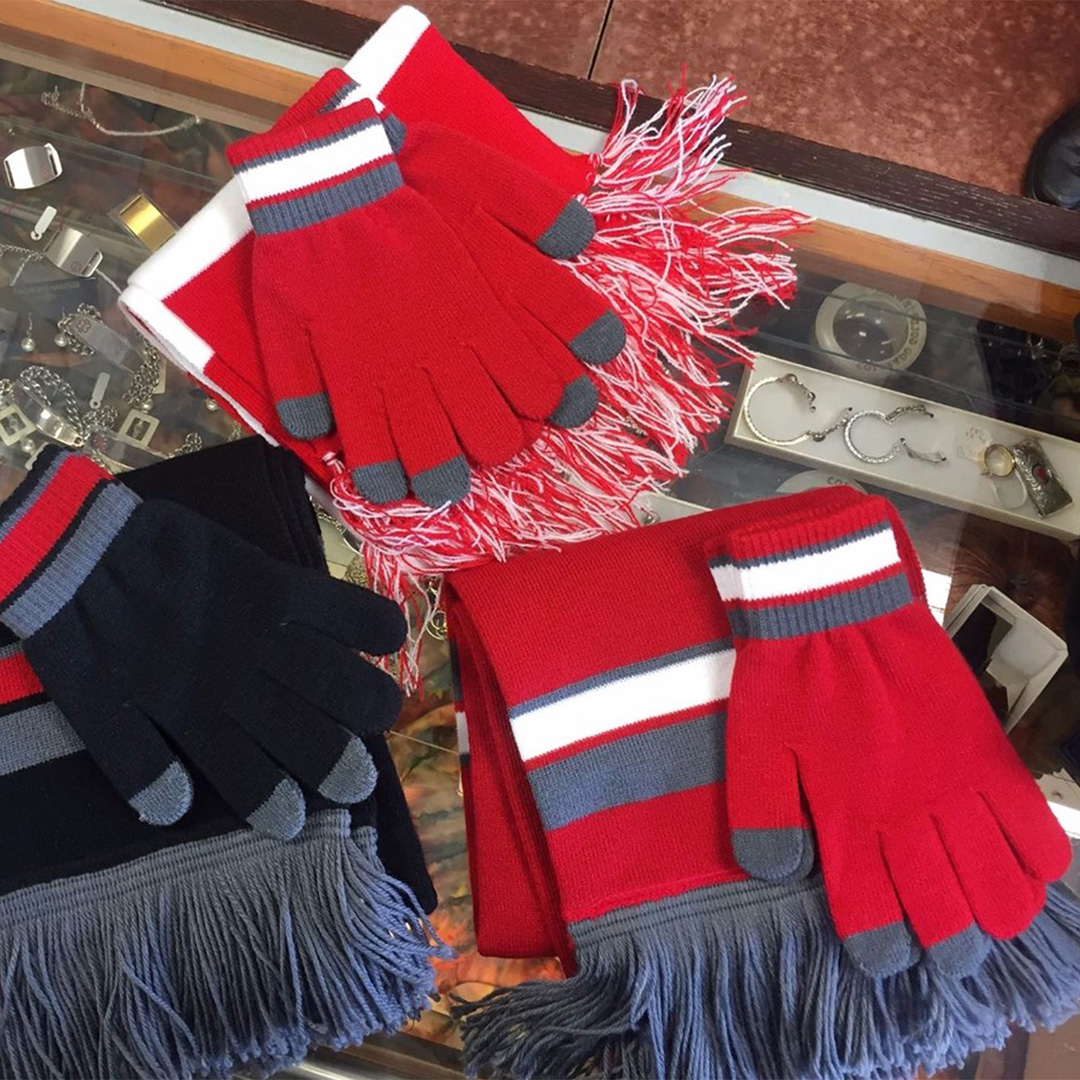 🧣🧤 𝐂𝐨𝐥𝐝 𝐰𝐞𝐚𝐭𝐡𝐞𝐫 𝐣𝐮𝐬𝐭 𝐠𝐨𝐭 𝐩𝐞𝐫𝐬𝐨𝐧𝐚𝐥! ❄️✨
Did you know we can add your kiddo’s name to their scarf, hat, and mittens? No more mix-ups at school or practice! 🙌
Even better...
⭐ We can customize them with their favorite local team
🎨 Available in almost every color you can imagine
🪡 Made right here in Paonia with care
Warm, cozy, and uniquely theirs, because little details make a big difference. 💙
𝑺𝒕𝒐𝒑 𝒃𝒚 𝒐𝒓 𝒎𝒆𝒔𝒔𝒂𝒈𝒆 𝒖𝒔 𝒕𝒐 𝒄𝒓𝒆𝒂𝒕𝒆 𝒂 𝒔𝒆𝒕 𝒚𝒐𝒖𝒓 𝒌𝒊𝒅𝒔 𝒘𝒊𝒍𝒍 𝒍𝒐𝒗𝒆 (𝒂𝒏𝒅 𝒂𝒄𝒕𝒖𝒂𝒍𝒍𝒚 𝒌𝒆𝒆𝒑 𝒕𝒓𝒂𝒄𝒌 𝒐𝒇 😉).
𝐋𝐚𝐬𝐭𝐢𝐧𝐠 𝐈𝐦𝐩𝐫𝐞𝐬𝐬𝐢𝐨𝐧𝐬
39999 L 75 Road
Paonia, CO 81428
Open: Tuesday - Friday 9 a.m. - 3 p.m.
Saturday 9 a.m. - 12 noon
Closed: Sunday and Monday
Lasting Impressions
39999 L 75 Rd, Paonia, CO
📞 Call today: 970-527-3211
𝗦𝗛𝗢𝗣 𝗟𝗢𝗖𝗔𝗟!🥰