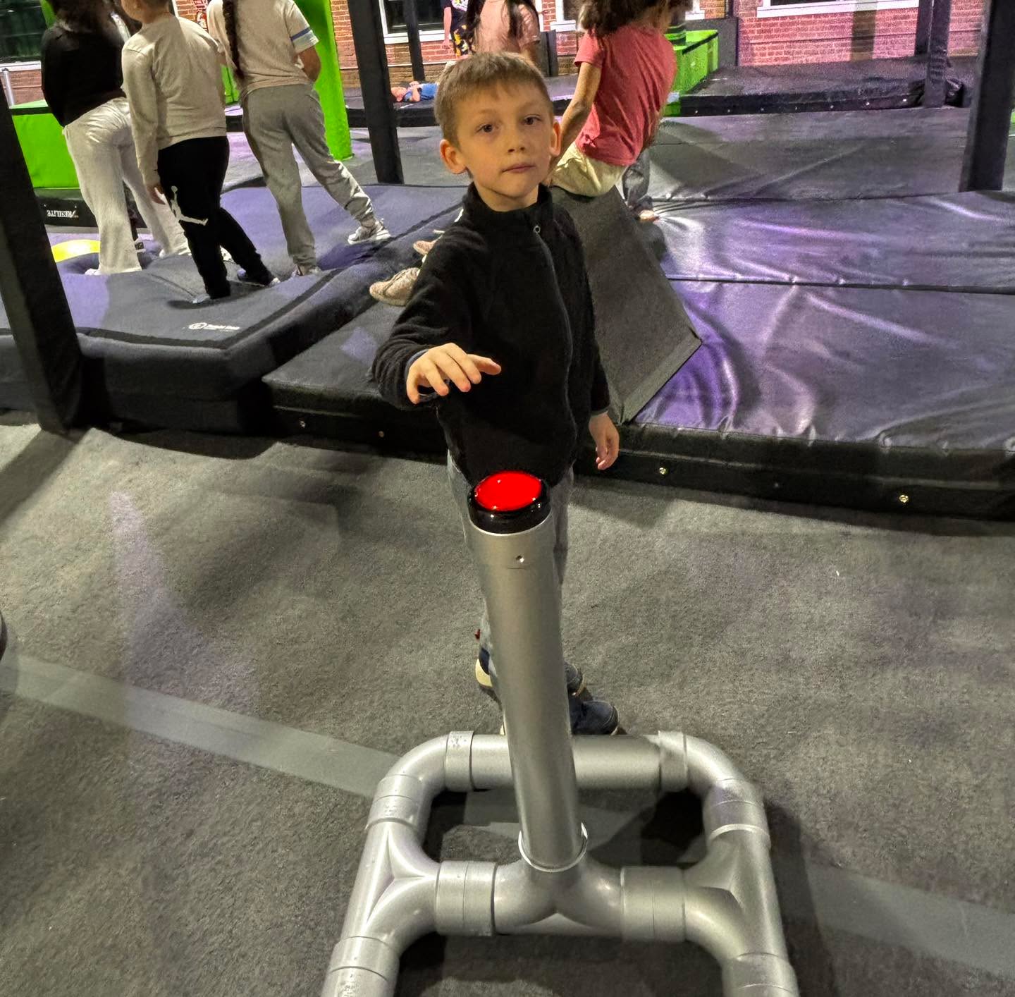 ✅Whether you’re working on grip strength or mastering your transitions, there is still time to join us for Winter Session 2. 🏆 Classes are open for all skill levels.
Register today➡️yonkersninja.com/classes
#NoLimitNinja #YonkersNY #WestchesterNY #NinjaWarrior #NinjaTraining #NinjaGym #ObstacleCourse #WestchesterMoms #YonkersMoms #NinjaClass #RecClasses #FunFitness #KidsFitness