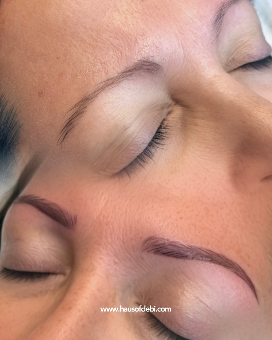 👋 Say goodbye to over-plucked brows!
Transform your look with our signature Hollywood Brow technique. Designed for those who want that "born with it" fullness, this method combines hyper-realistic hair strokes with soft, intentional shading for the ultimate 3D effect. ✍️✨
Whether you’re recovering from the 90s thin-brow era or just want a more defined arch, we specialize in a design that is naturally flattering and uniquely yours.
Experience the Haus of Debi difference: where precision meets glamour.
📍 Haus of Debi | Las Cruces, NM ✨ Flawless brows are just an appointment away. 🔗 Book your transformation via the link in our bio!
.
.
.
#HausOfDebi #HollywoodBrows #LasCrucesMicroblading #LCNM #NewMexicoPMU #BrowTransformation #Microshading #ComboBrows #LasCrucesSmallBusiness #BrowGoals #NaturalBrows #LasCrucesBeauty