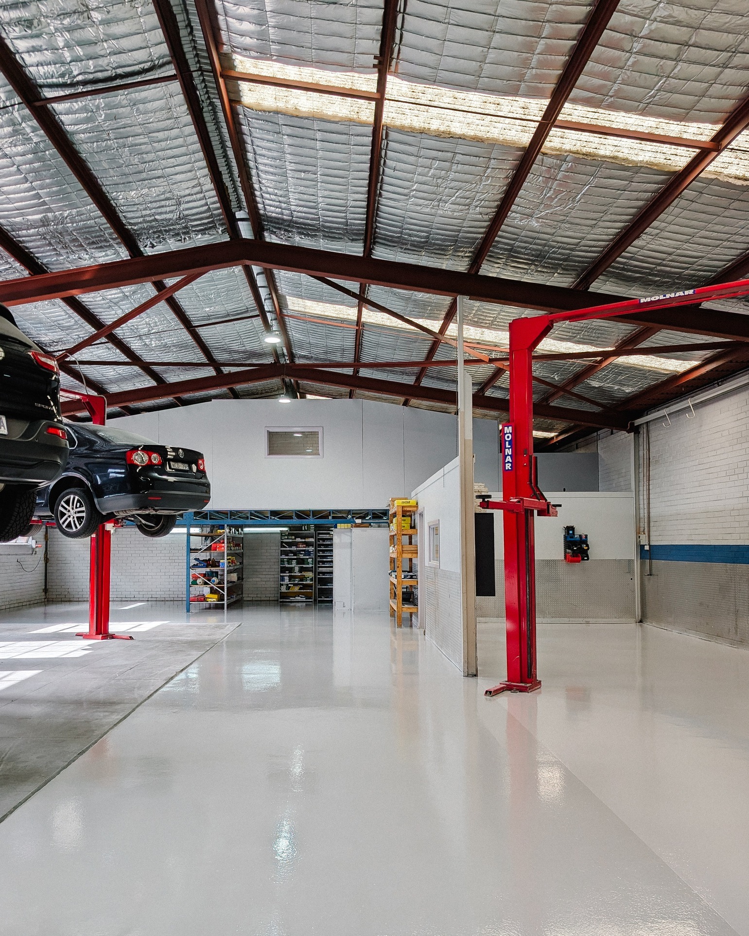 Happy New Year, we hope everyone had a fantastic break over the festive period. We are starting 2026 with a brand new floor for the main workshop space which has drastically transformed and brightened the area. We have returned energised and excited for what this year is going to bring. Get in touch for all of your logbook maintenance and repairs as we are already booked out for this week.
🌏 autounion.com.au
☎️ (03) 9563 2011
✉️ service@audservice.com.au
📍 Oakleigh, VIC