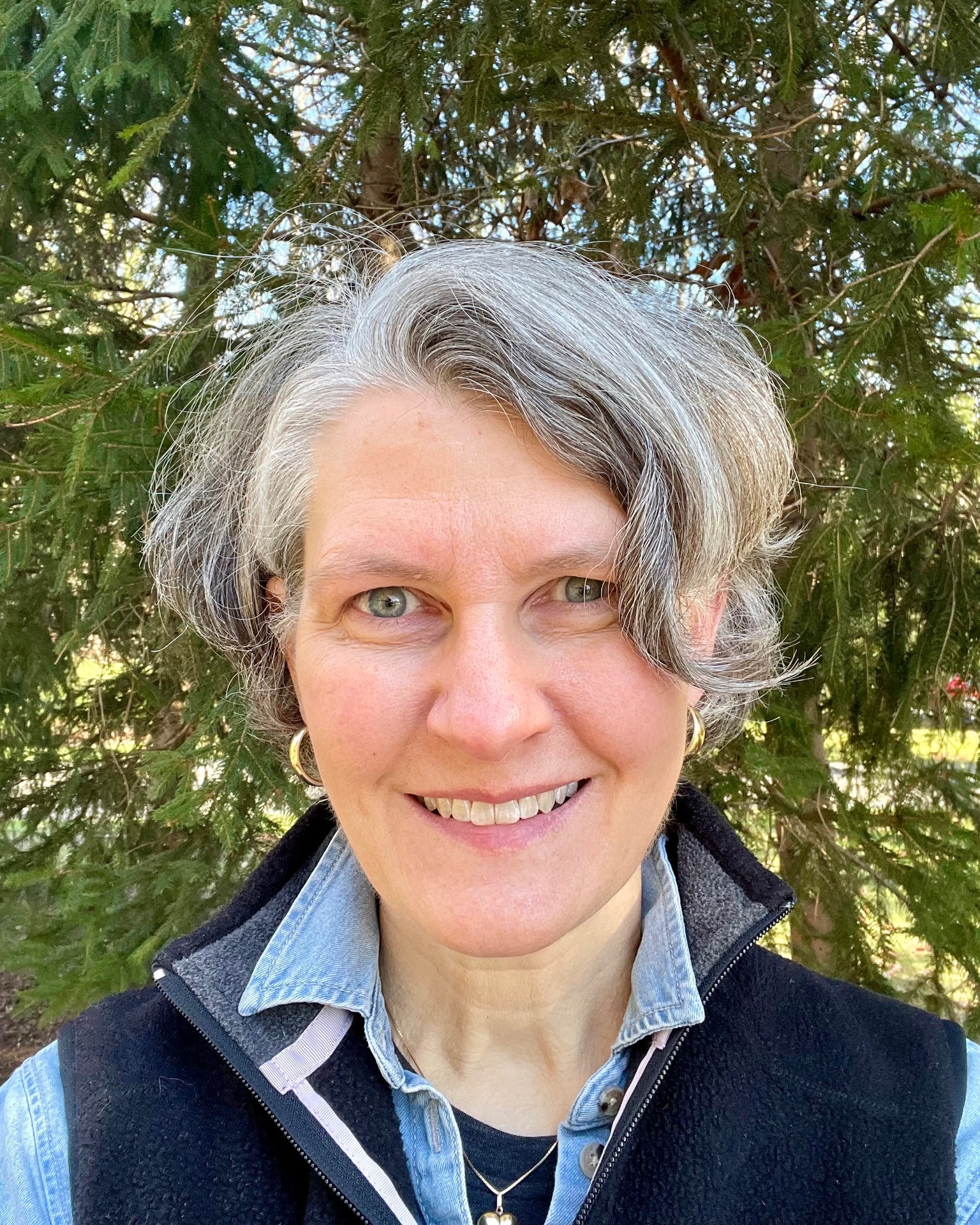 We are tremendously grateful to welcome Joy Wenberg as our new bookkeeper. For the past few months, she's been has been getting to know our system and putting our finances in order, and that makes all of our jobs easier!
Joy has been bookkeeping for educational and environmental nonprofit organizations for eight years and attributes her success to her time spent wearing the many hats of a volunteer. Her prior experience in budgeting, fundraising, and grant writing informs her work when supporting members of the TLCNJ team. Joy is an avid gardener and member of her local school board.
She says, I am so proud to be a part of the dedicated team at TLCNJ, working to preserve and protect New Jersey's open space for future generations to learn from and enjoy."