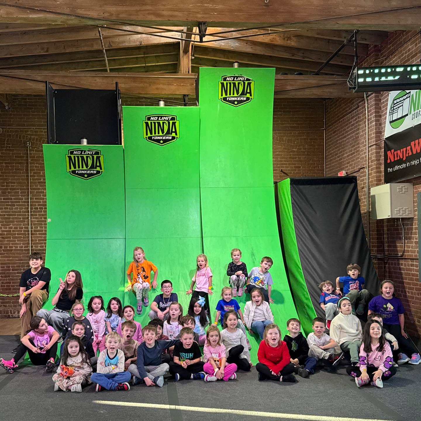 Big milestones deserve a big celebration! 🥳🤸♂️ Bring your crew to the facility for a day of obstacles, teamwork and hitting buzzers. 🏆😊
Book your birthday celebration here ➡️ yonkersninja.com/ninjaparties
#NoLimitNinja #YonkersNY #WestchesterNY #NinjaWarrior #NinjaTraining #NinjaGym #ObstacleCourse #WestchesterMoms #YonkersMoms #BirthdayParty #NinjaBirthday #PartyIdeas #KidsParties #Celebrate #BirthdayFun #NinjaWarriorParty #PartyVenue #BirthdayVenue #BirthdayBash