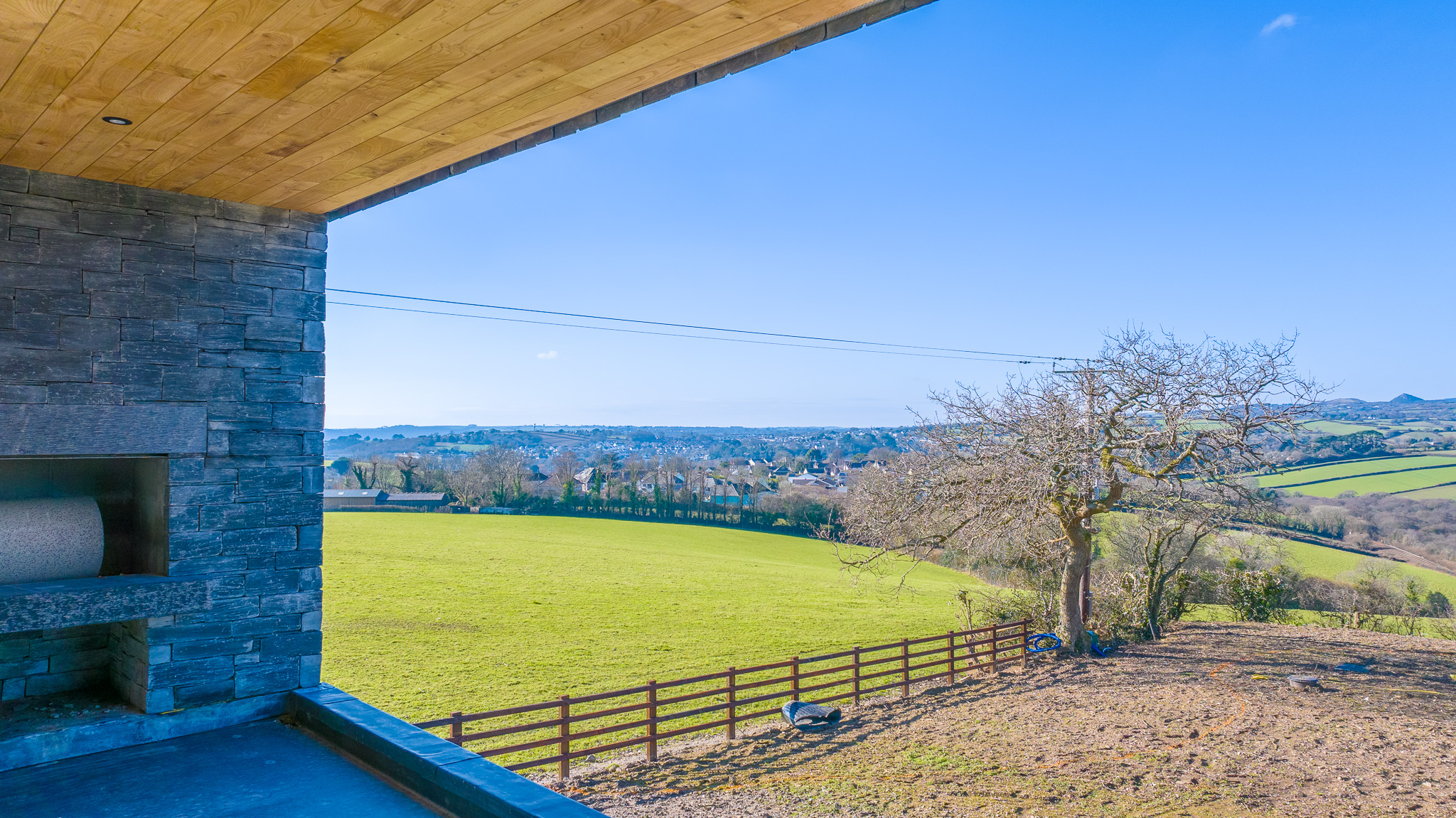 🚁🏡 A View That Speaks for Itself
One of the real advantages of drone work for property is the ability to tell the full story of a location - not just the building, but what it looks out onto.
If you’re looking to highlight more than just four walls, drone photography can make all the difference.
#DronePhotography #PropertyDrone #AerialView #PropertyMarketing #CountrysideViews #CornwallProperty