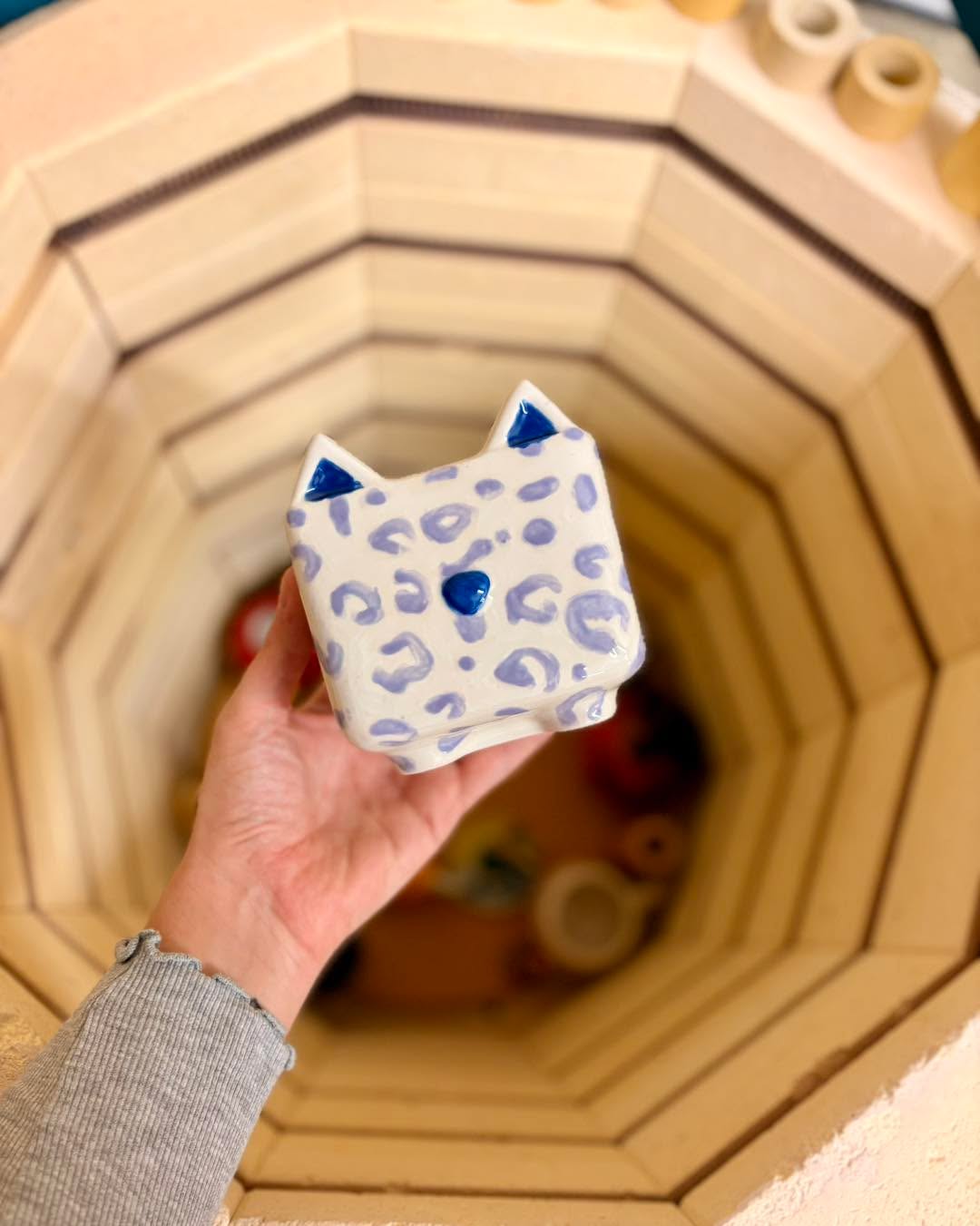 The kiln’s been busy quietly doing its thing… ✨
Some really lovely pieces coming out this week - soft colours, happy glazes, and all the cosy creative vibes.
Swipe for a little kiln-fresh joy 💛
We’ve also got a big delivery of fresh pots arriving this week… Keep an eye out for a little stock update! We can’t wait to show you the gorgeous new bits we’ve got in 😍
Send this to someone who’d love a cosy paint session 💛
#happyglazepottery #kilnfresh #freshfromthekiln #potterypainting
#paintyourownpottery #ceramiclove #cosycreativity #slowcreative
#creativecalm #handpaintedceramics